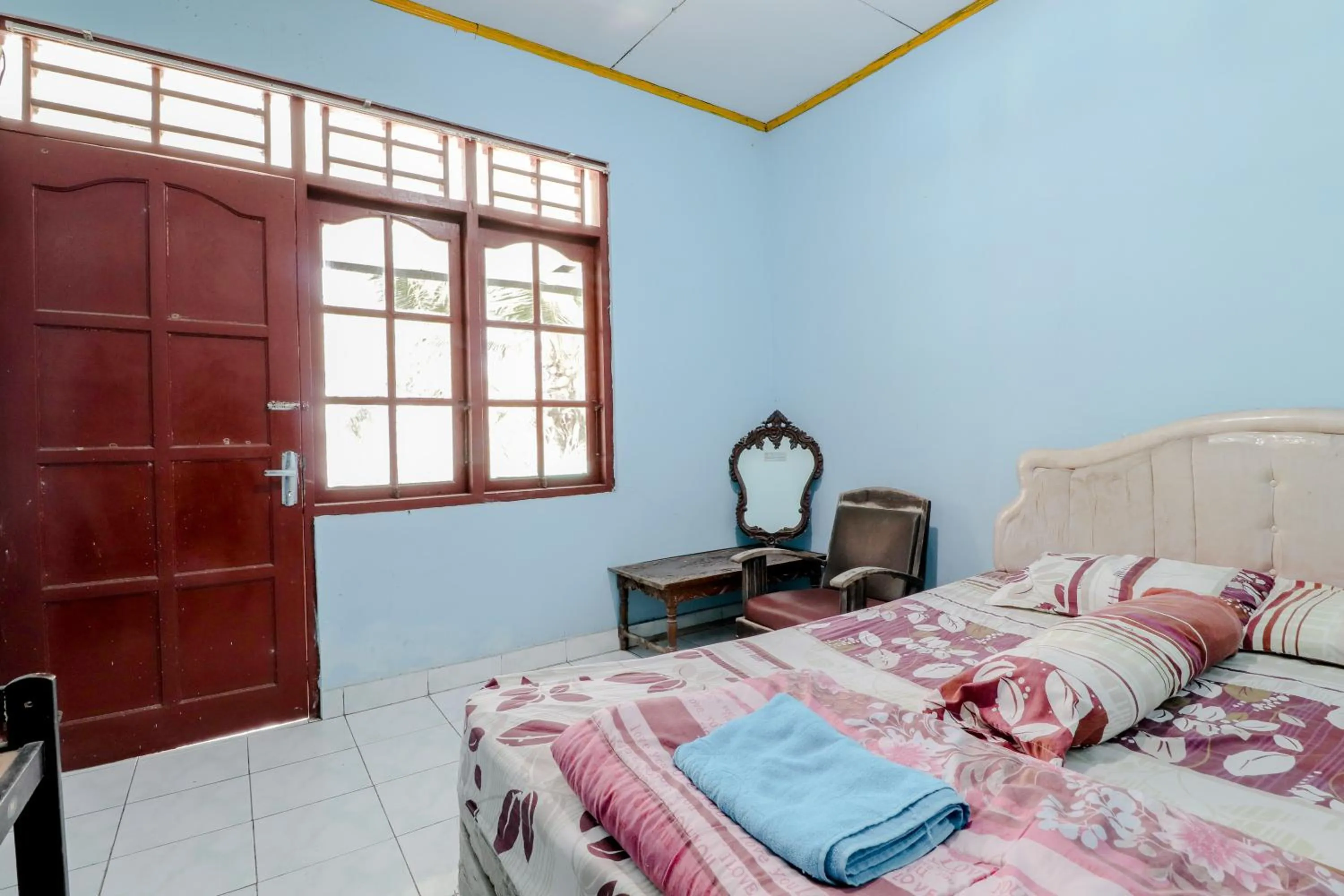 Bedroom, Bed in Losmen Parikesit