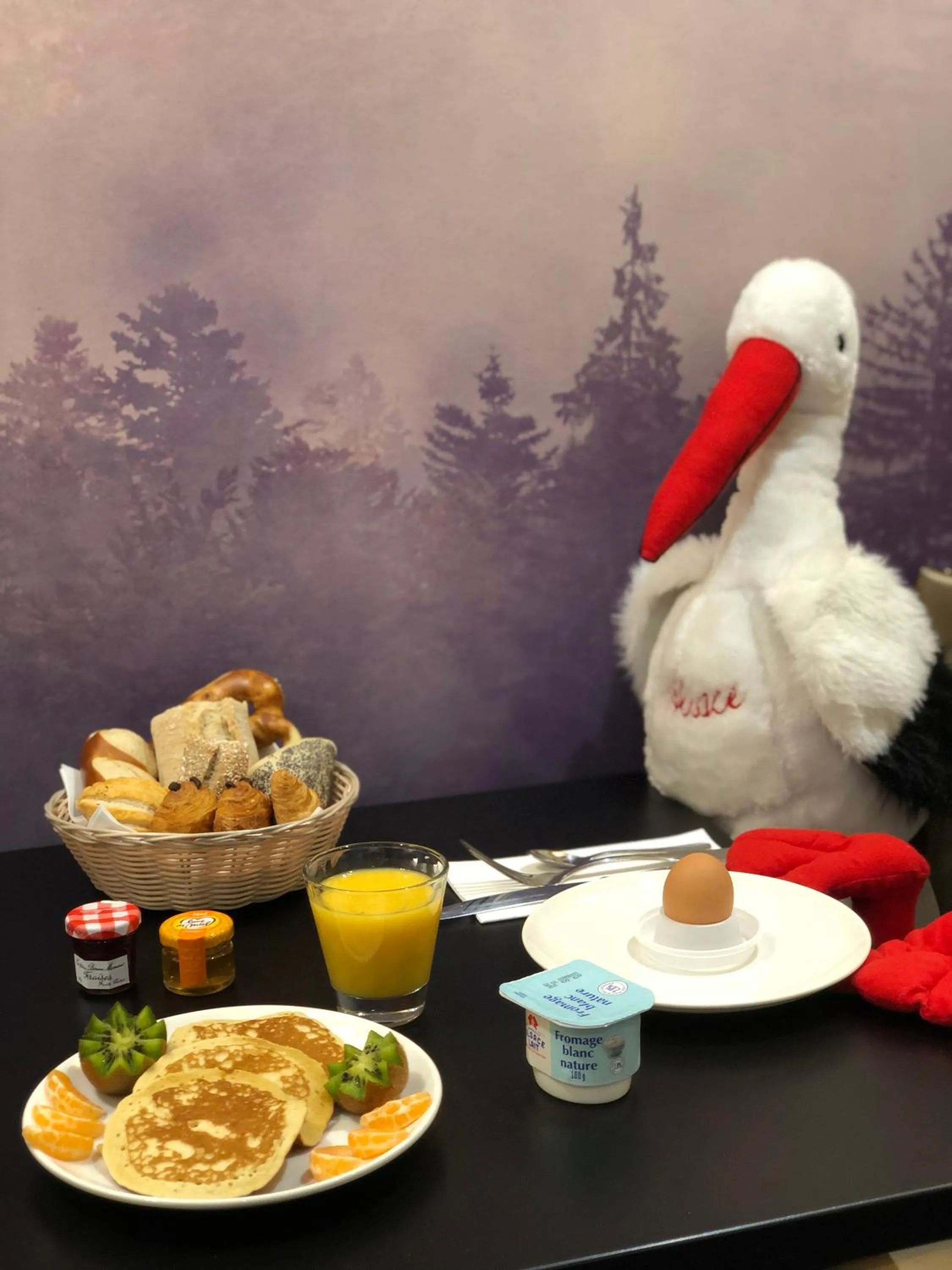 Buffet breakfast in Mercure Strasbourg Centre Petite France