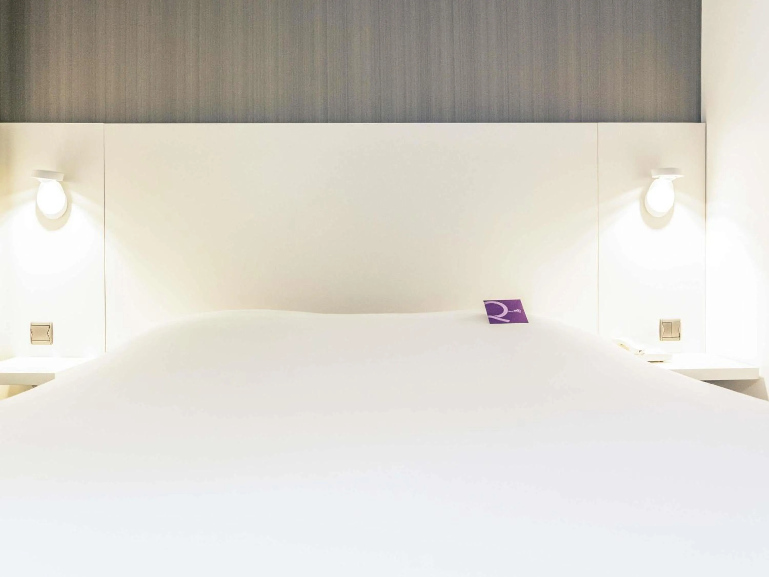 Bedroom, Bed in Mercure Strasbourg Centre Petite France