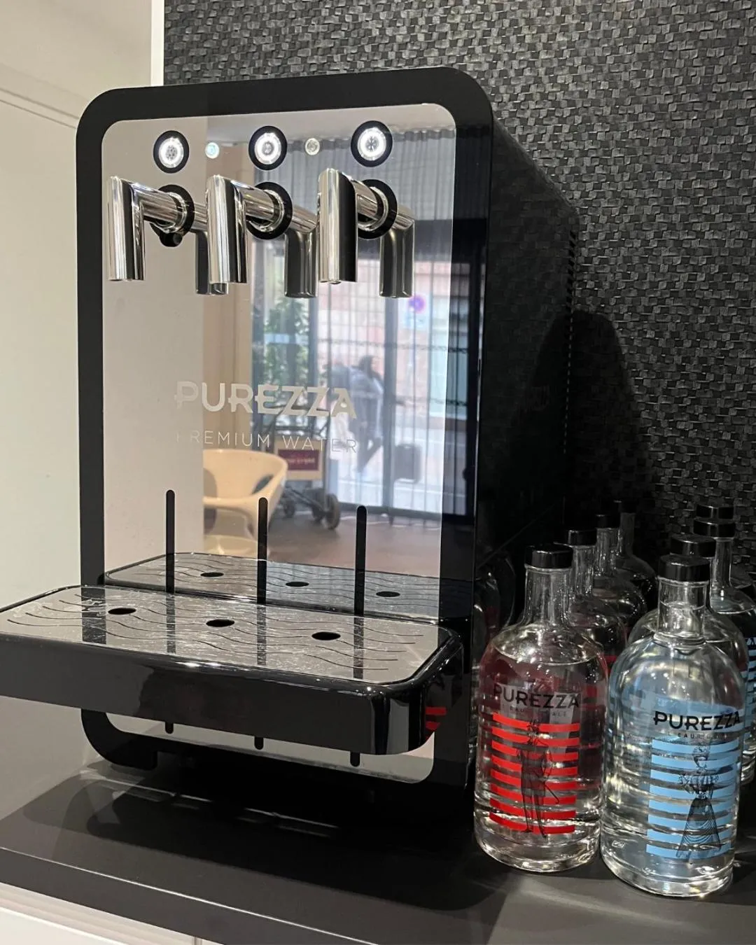 Lobby or reception in Mercure Strasbourg Centre Petite France