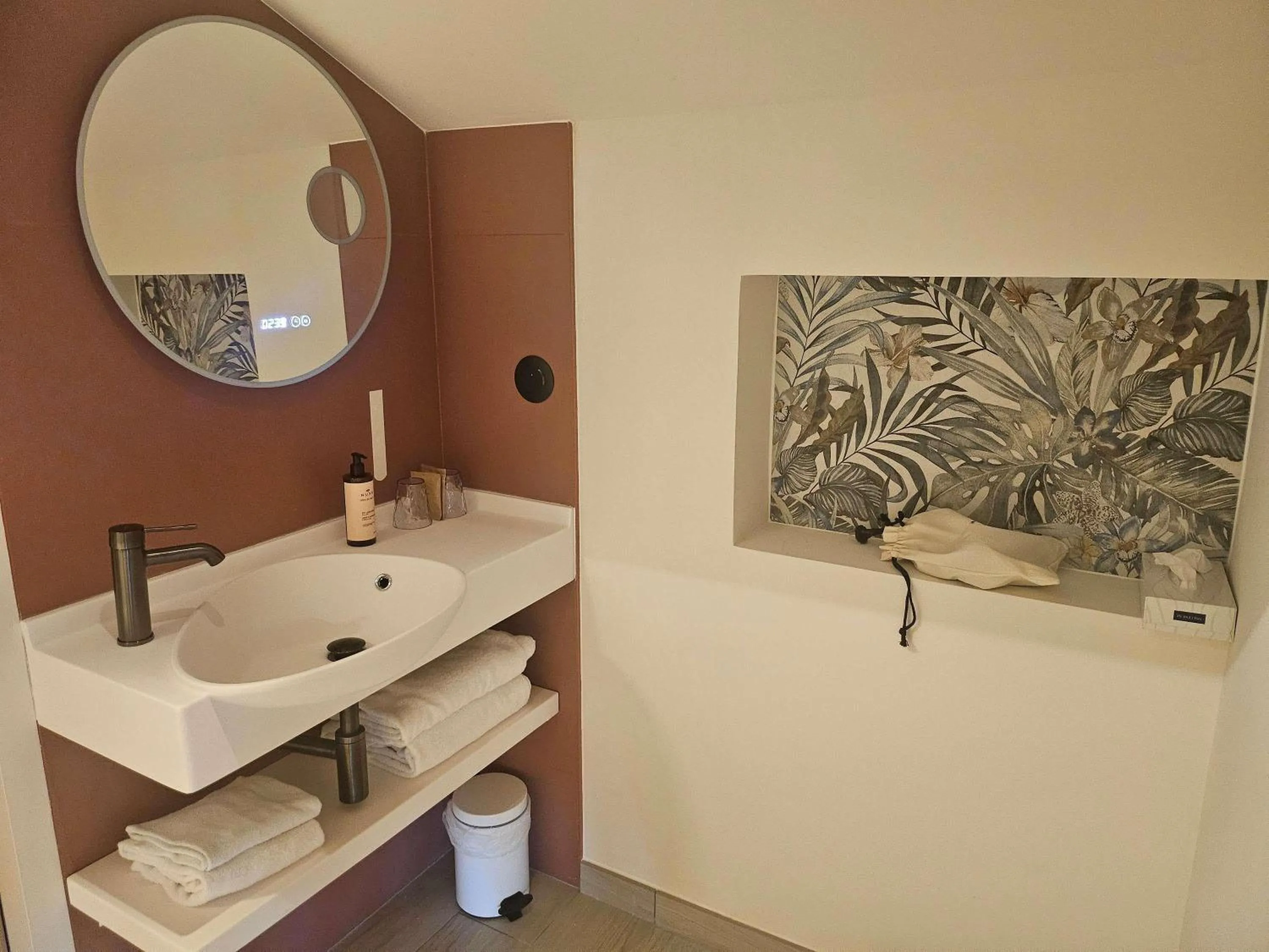 Bedroom in Mercure Albi Rives du Tarn