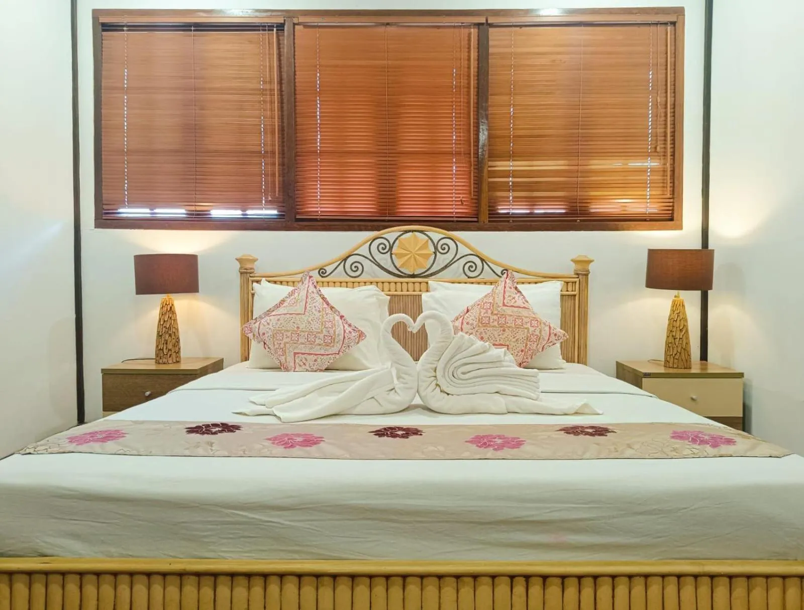 Bedroom, Bed in Nongsa Village