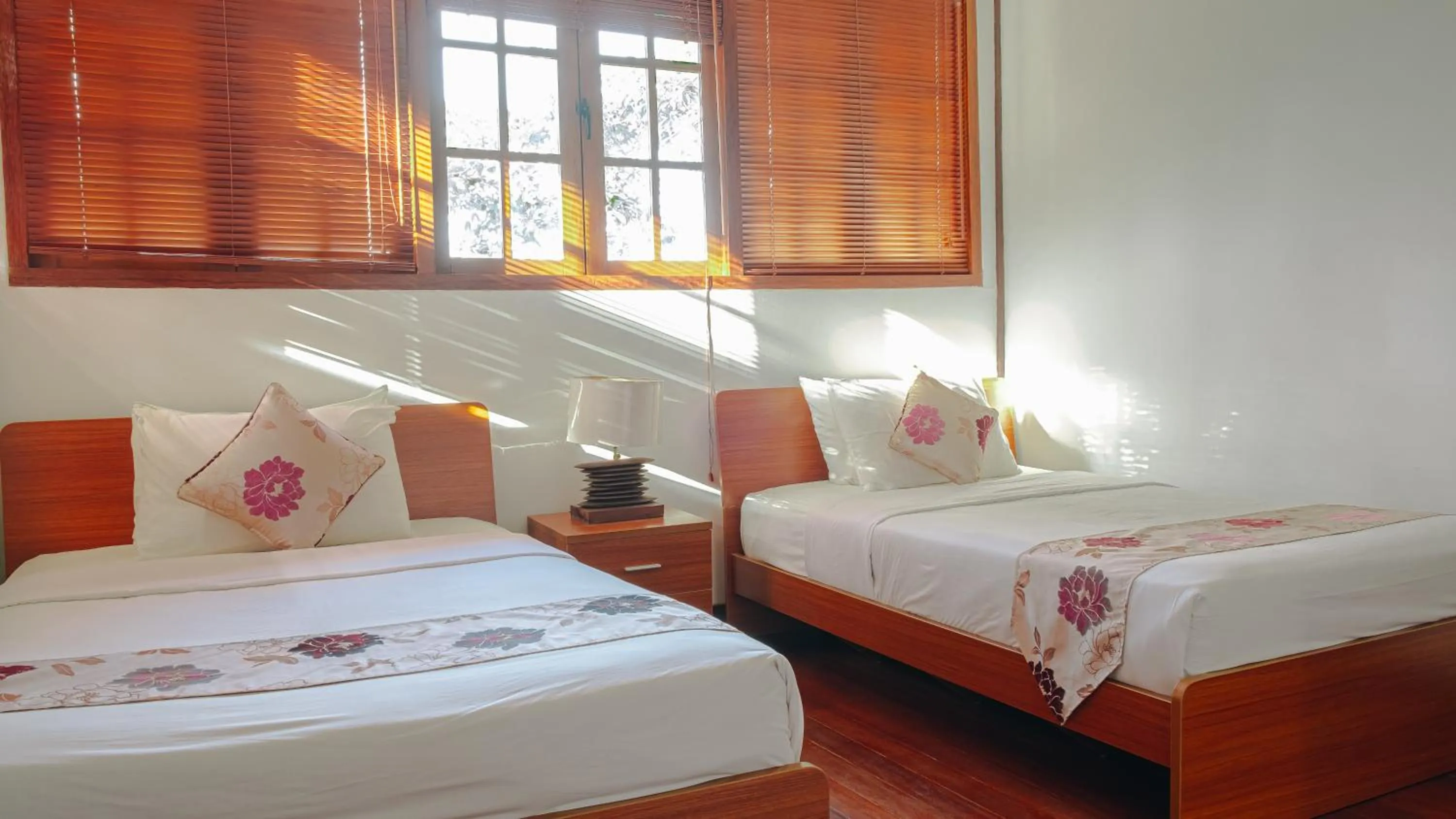 Bedroom, Bed in Nongsa Village