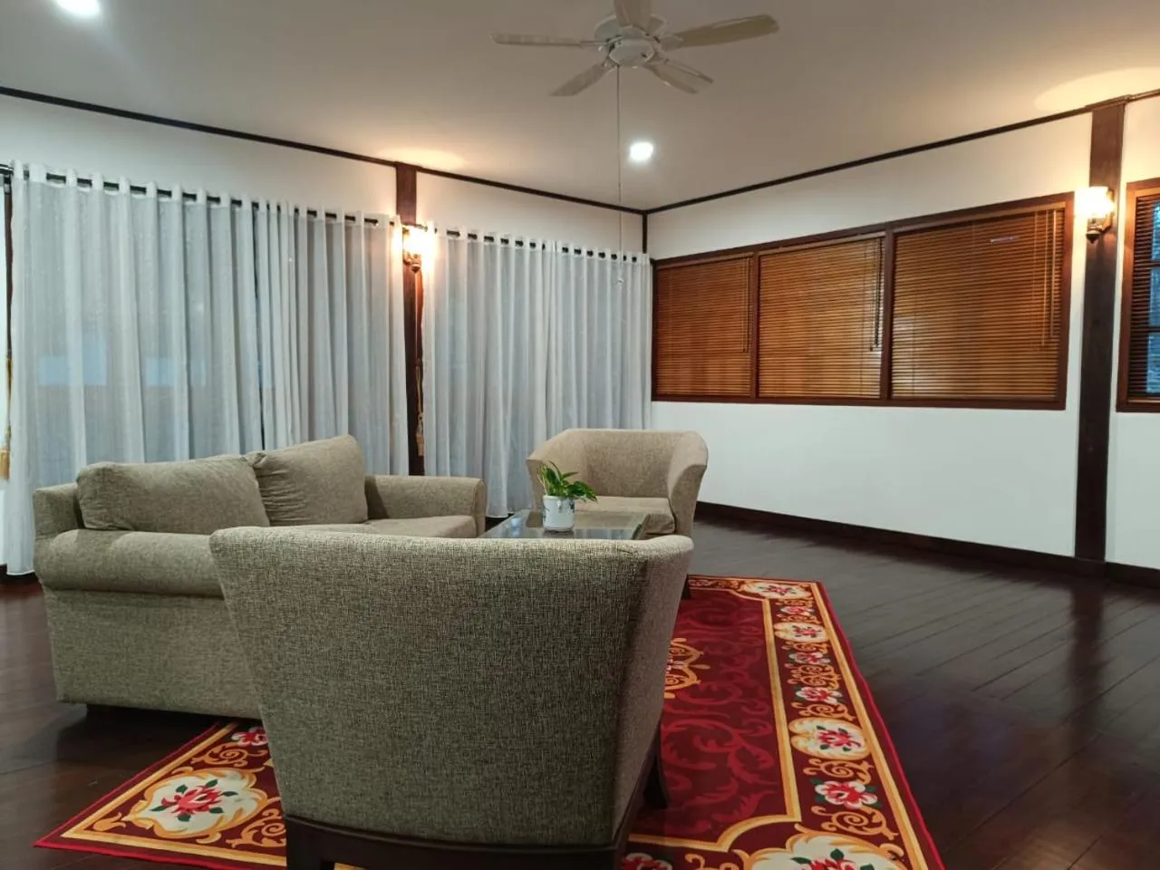 Living room in Nongsa Village
