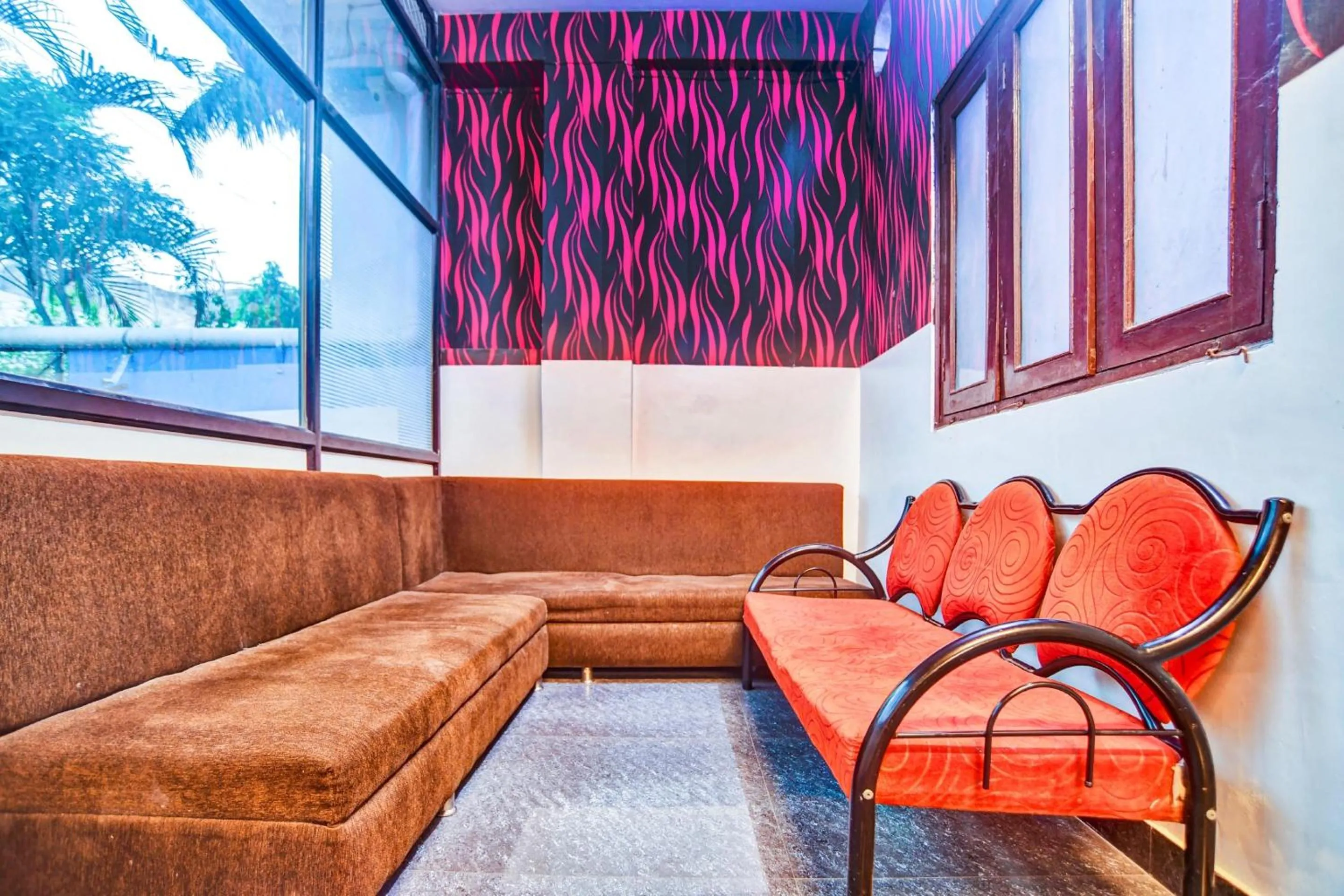 Lobby or reception in Hotel O SILVER PEACE