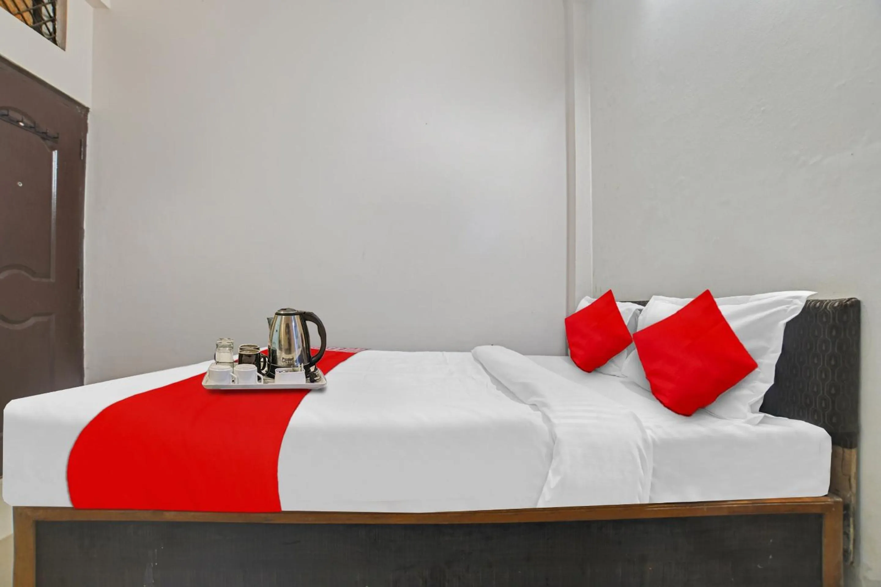 Bedroom, Bed in Hotel O SILVER PEACE