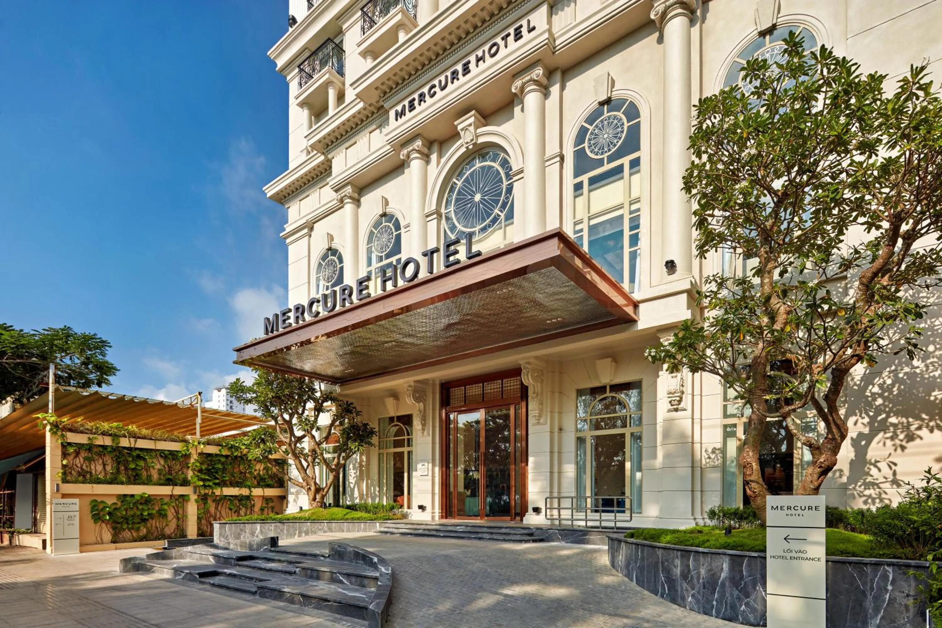 Property building in Mercure Nha Trang Beach