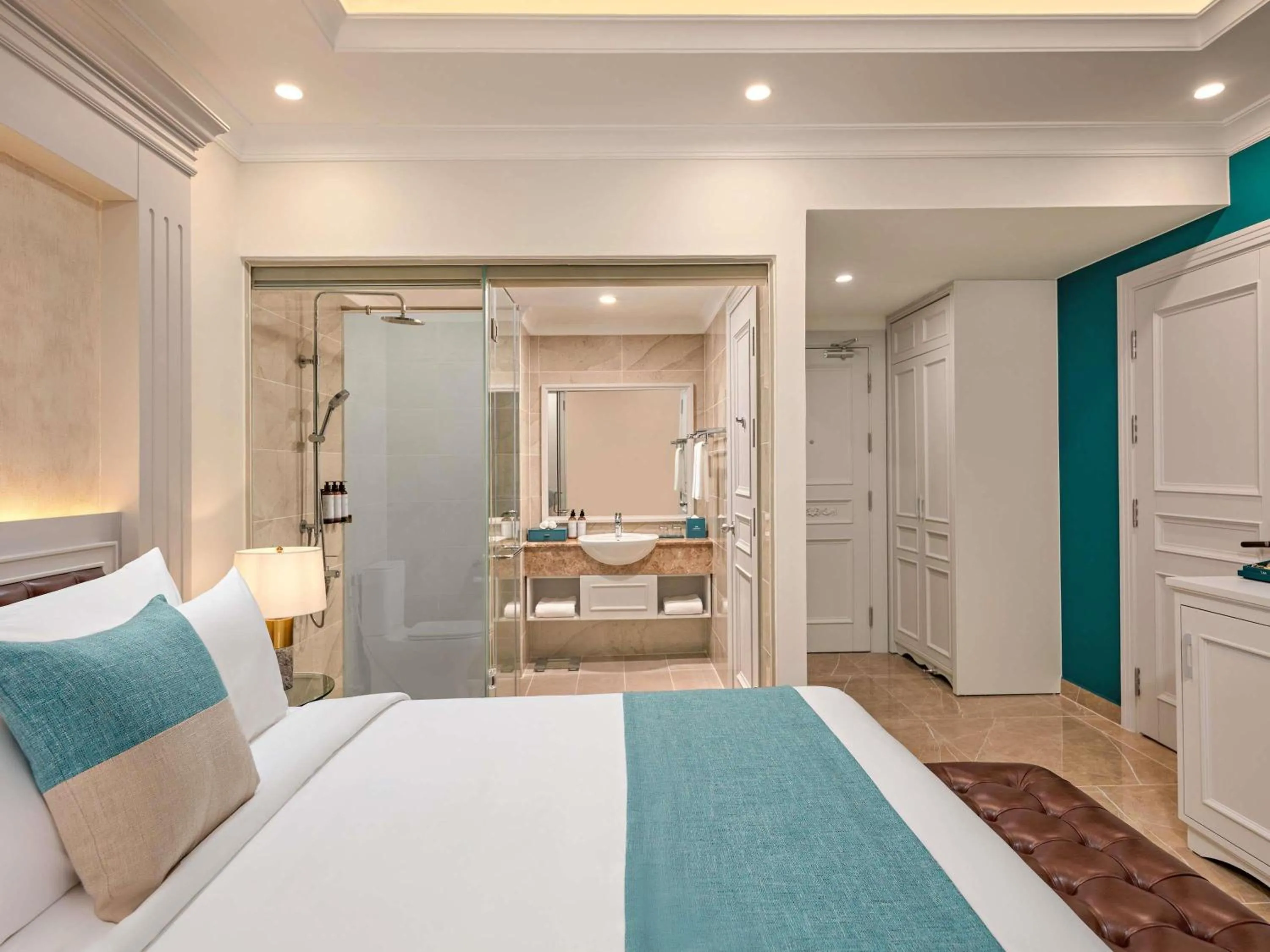 Bedroom, Bed in Mercure Nha Trang Beach