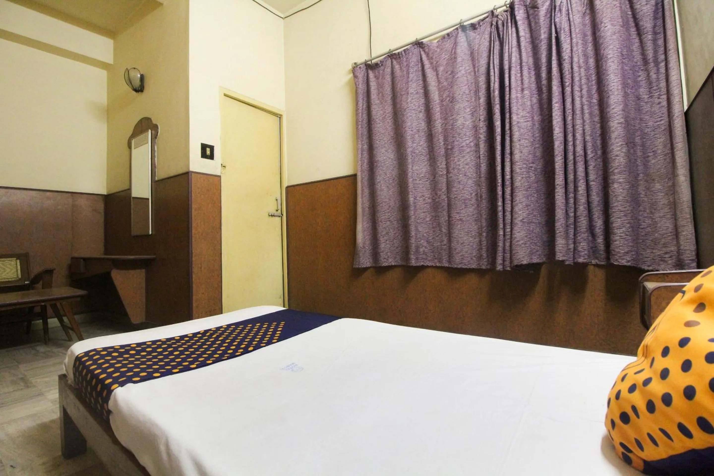 Bedroom, Bed in Super Hotel O Maruthi