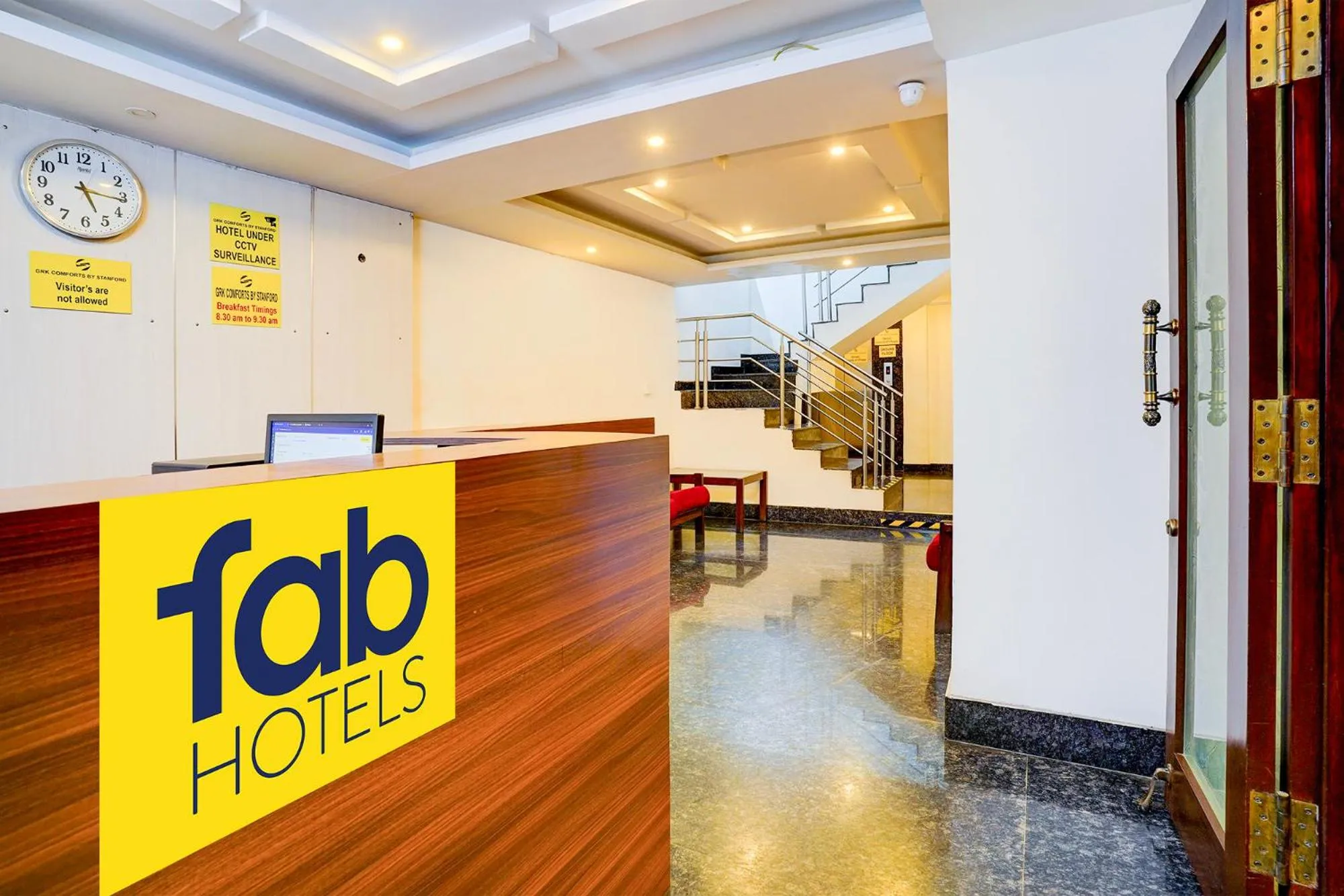Lobby or reception in FabHotel GRK Comforts - Jayanagar