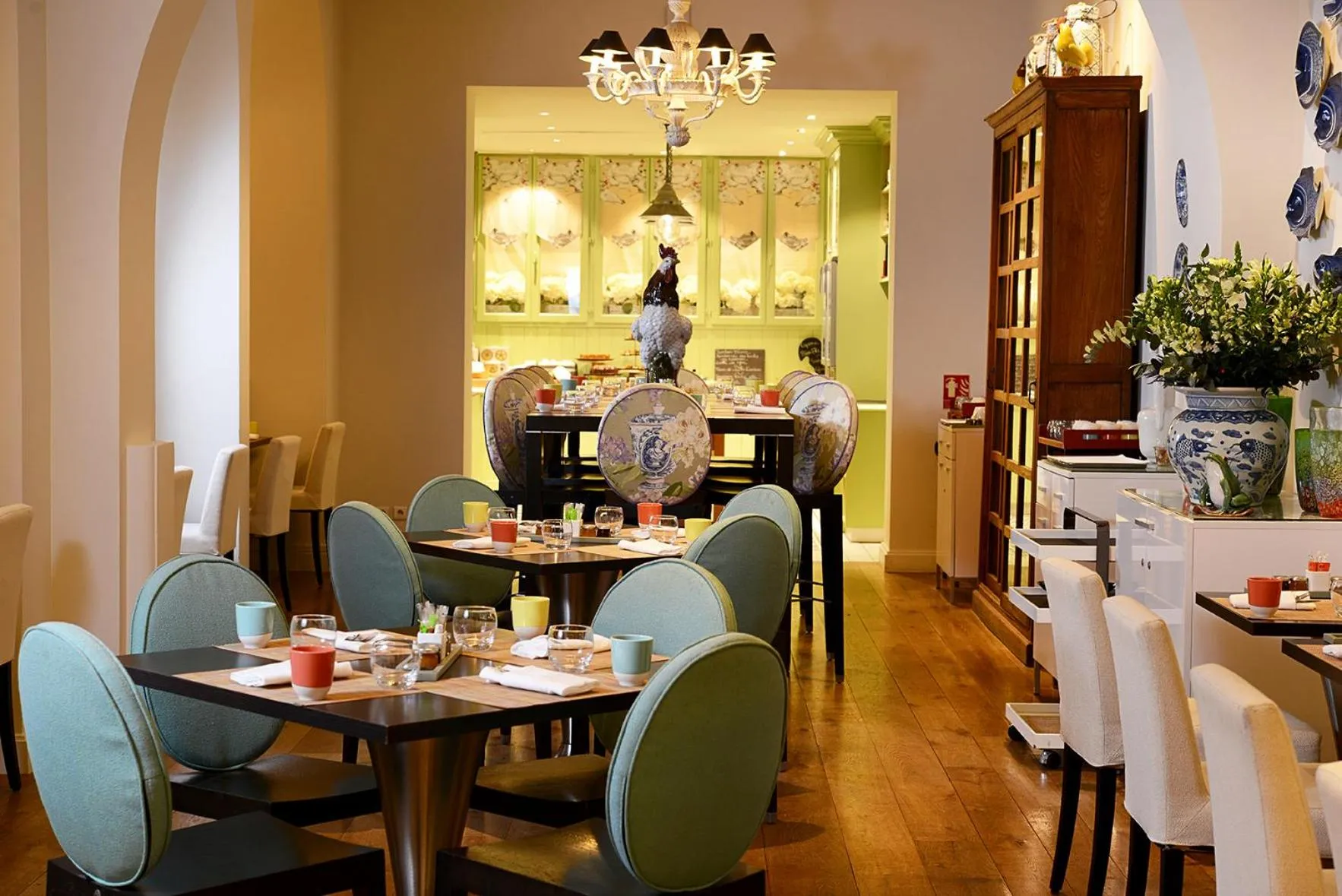 Restaurant/places to eat in Le Royal Hotel Lyon - MGallery Collection