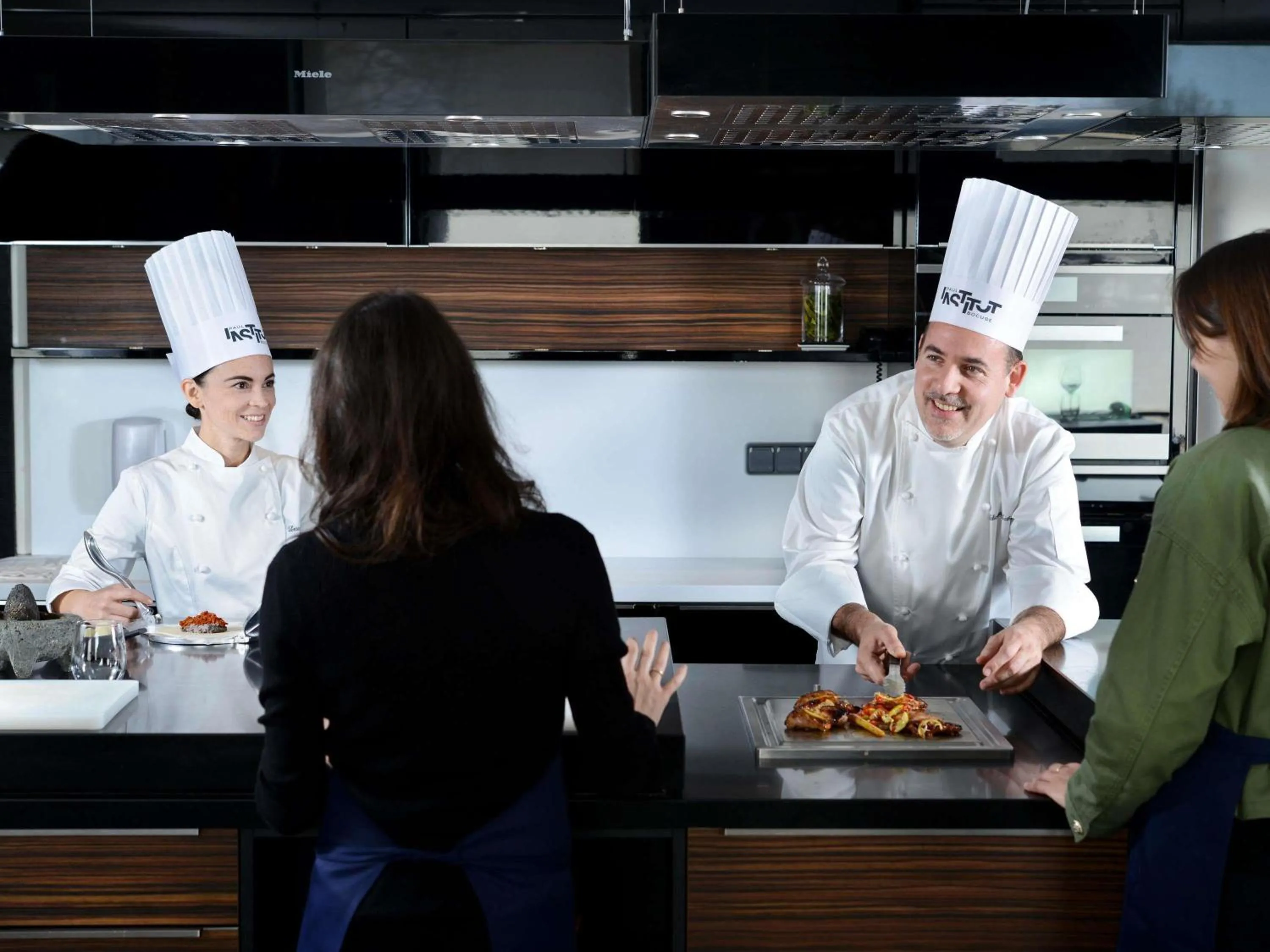 Restaurant/places to eat in Le Royal Hotel Lyon - MGallery Collection