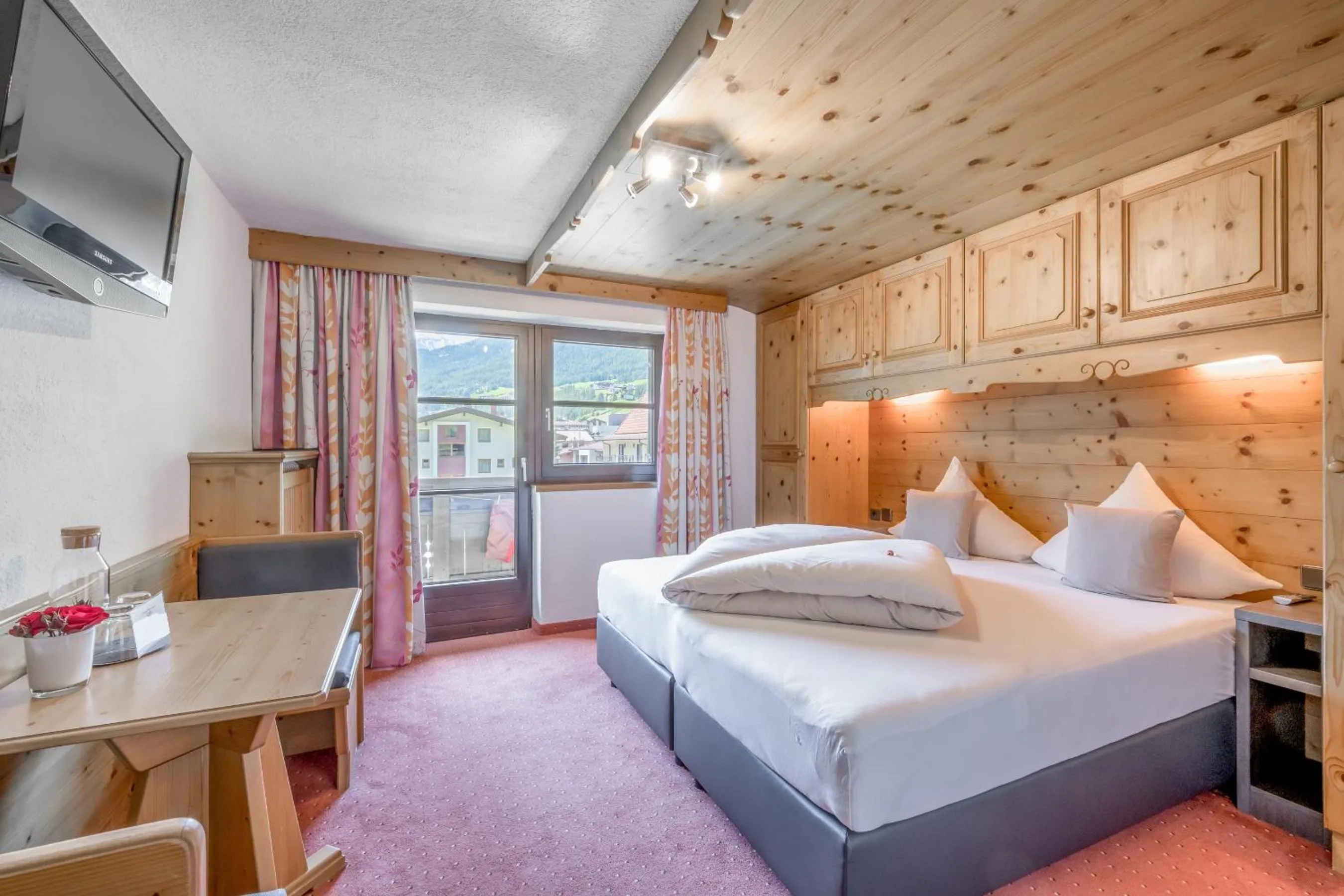 Photo of the whole room, Bed in Corso`s Annabell - Bed & Breakfast