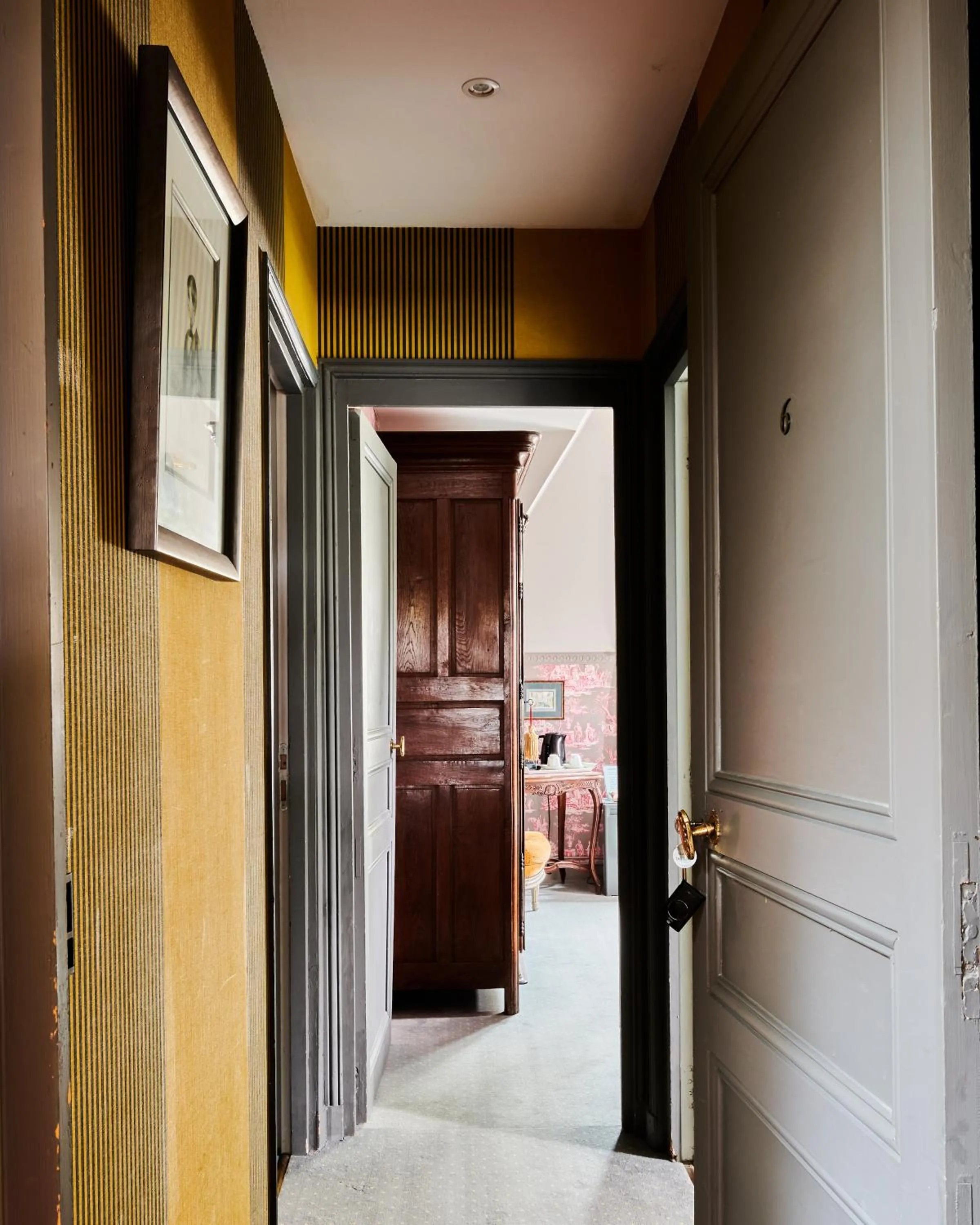 Photo of the whole room, Bed in Manoir des Lions de Tourgéville