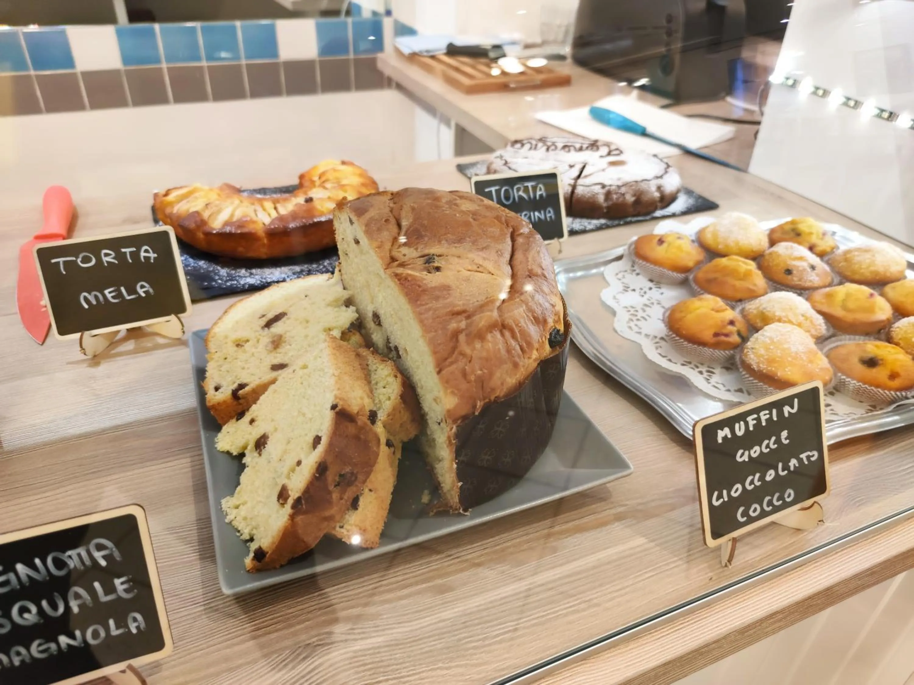 Breakfast in Hotel Adria B&B - Colazione fino alle 12