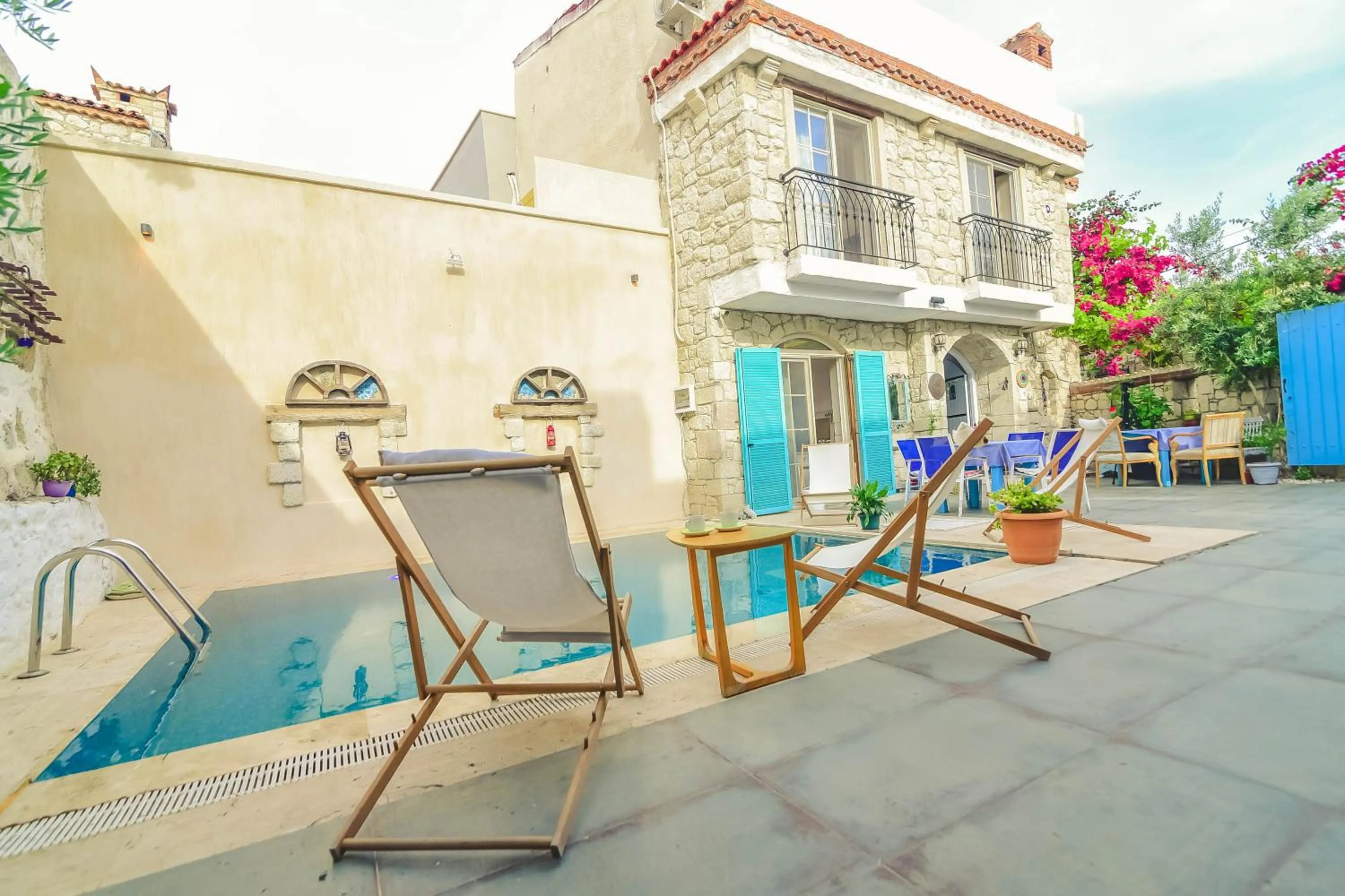 Swimming pool in Alacati Asmali Konak Hotel