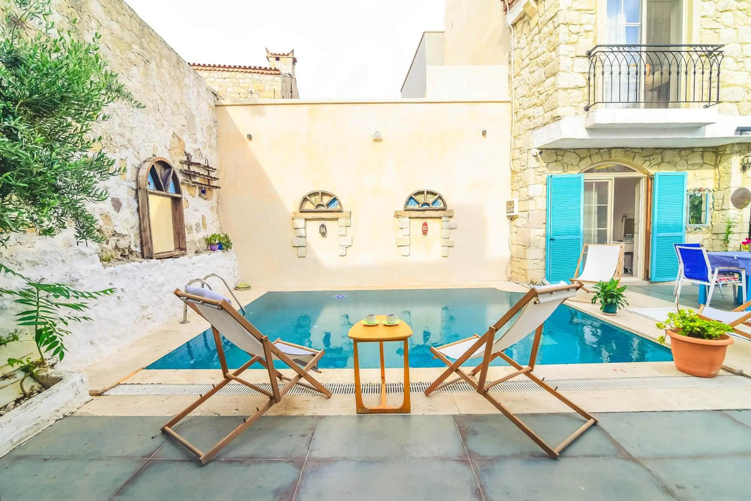 Swimming pool in Alacati Asmali Konak Hotel