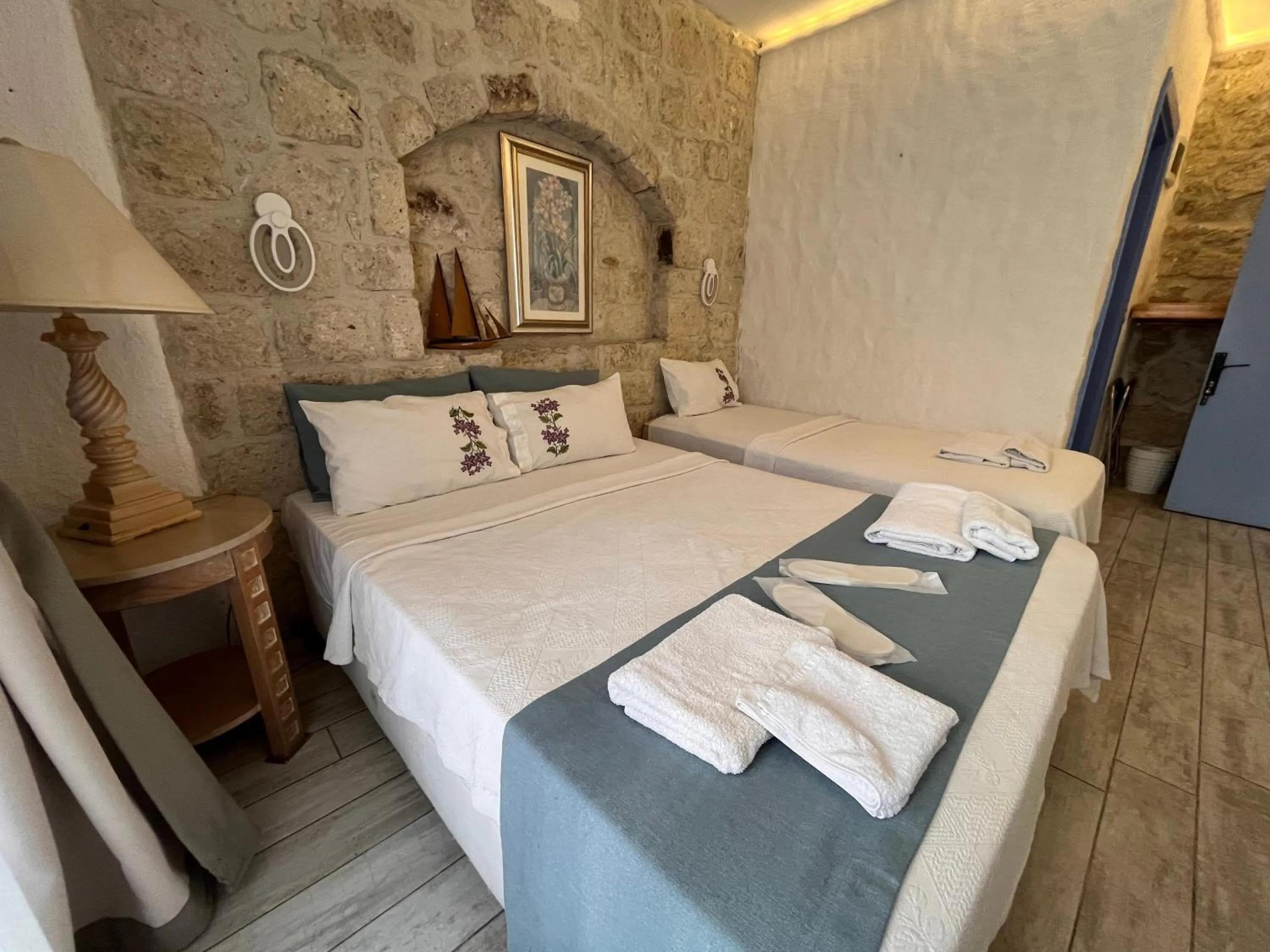 Photo of the whole room, Bed in Alacati Asmali Konak Hotel