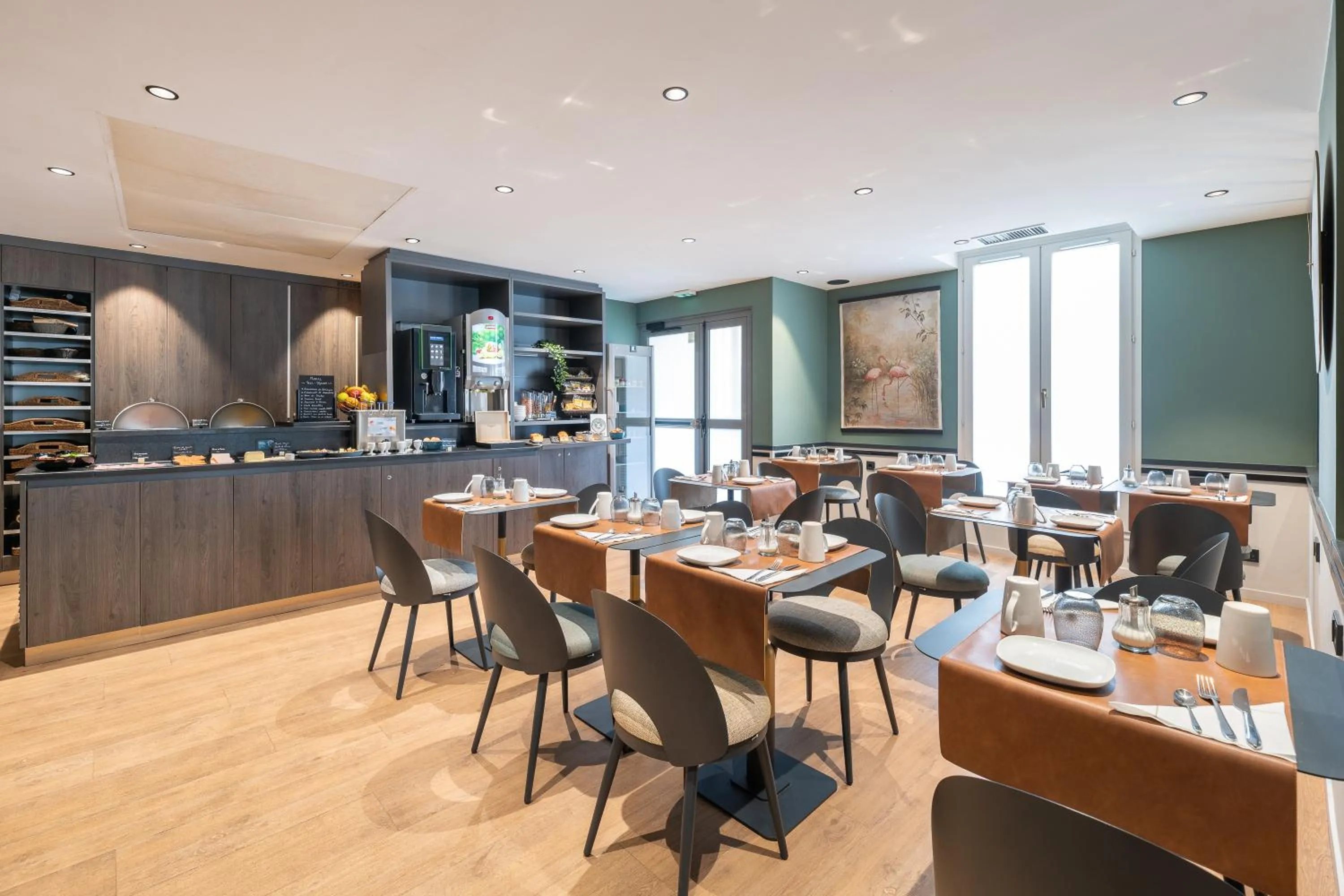 Breakfast in Best Western Hotel du Pont Wilson