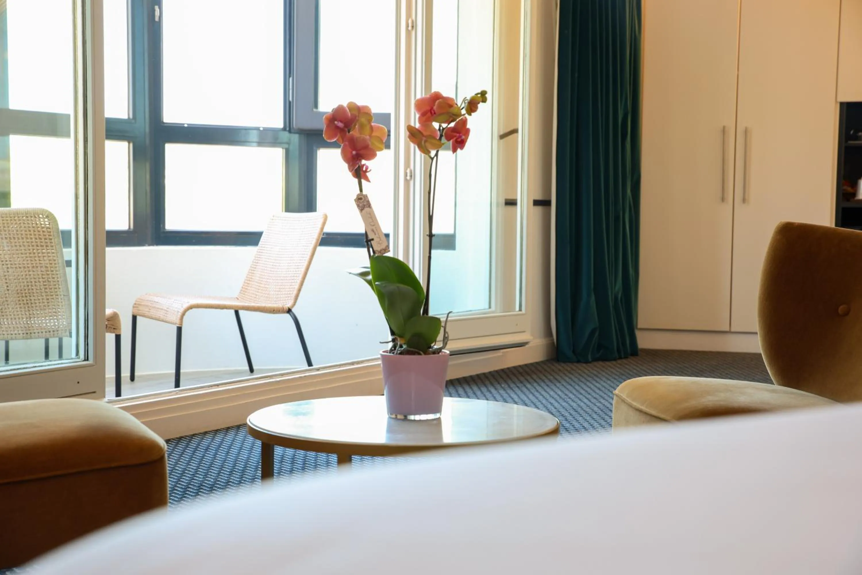 City view, Bed in Best Western Hotel du Pont Wilson