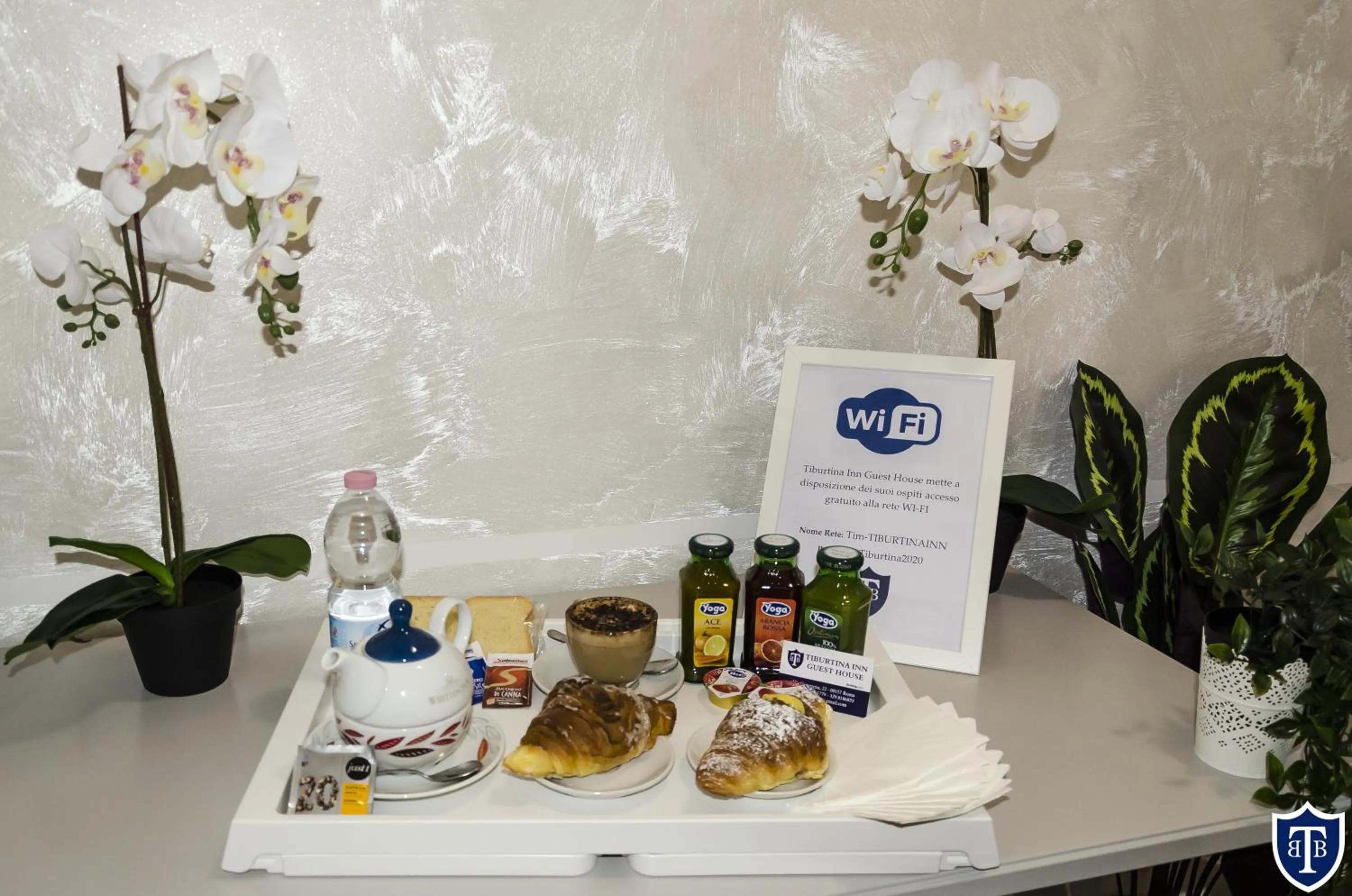 Breakfast in TIBURTINA INN GUEST HOUSE