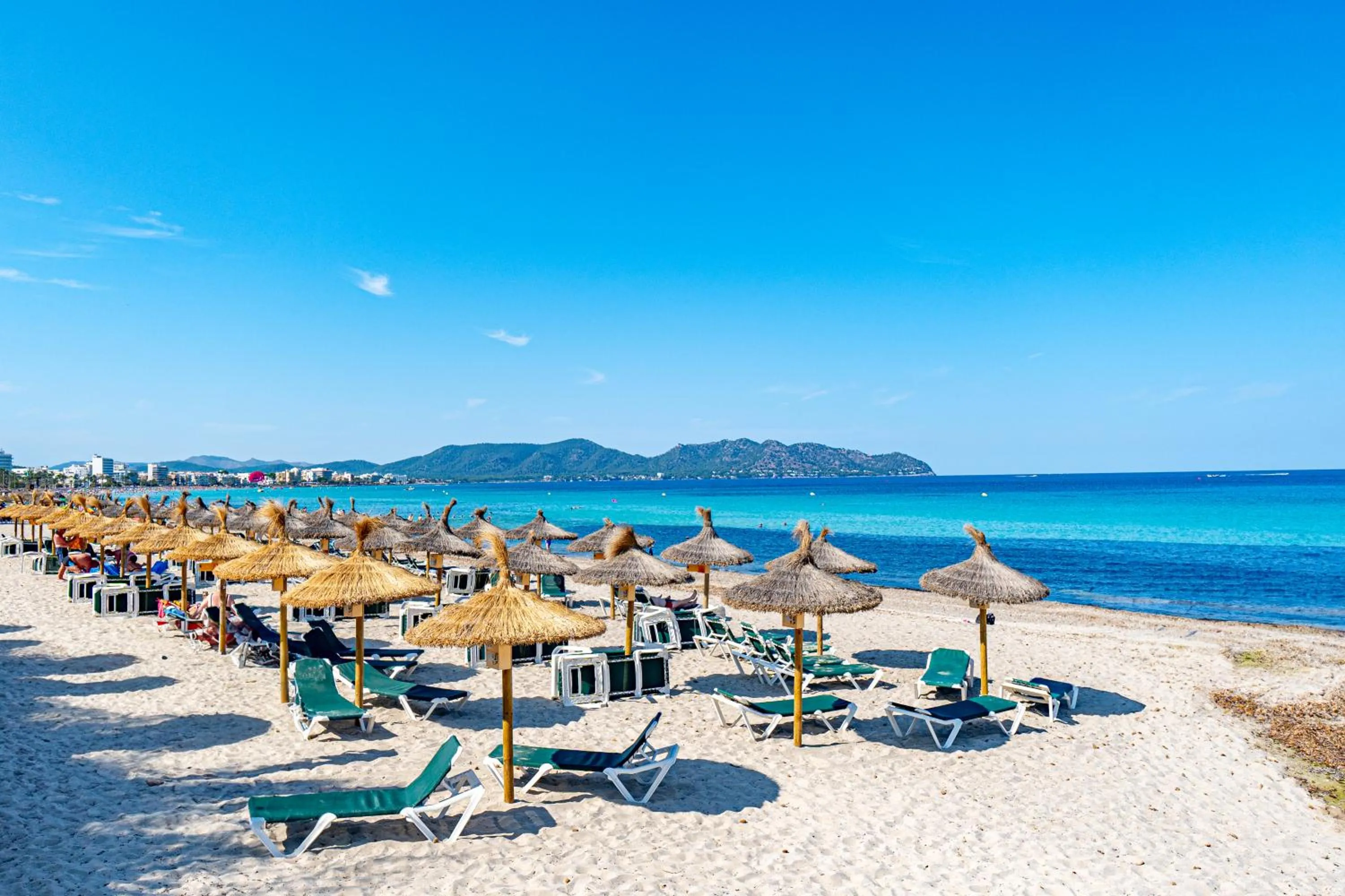 Beach in Hotel Rosella affiliated by Intelier