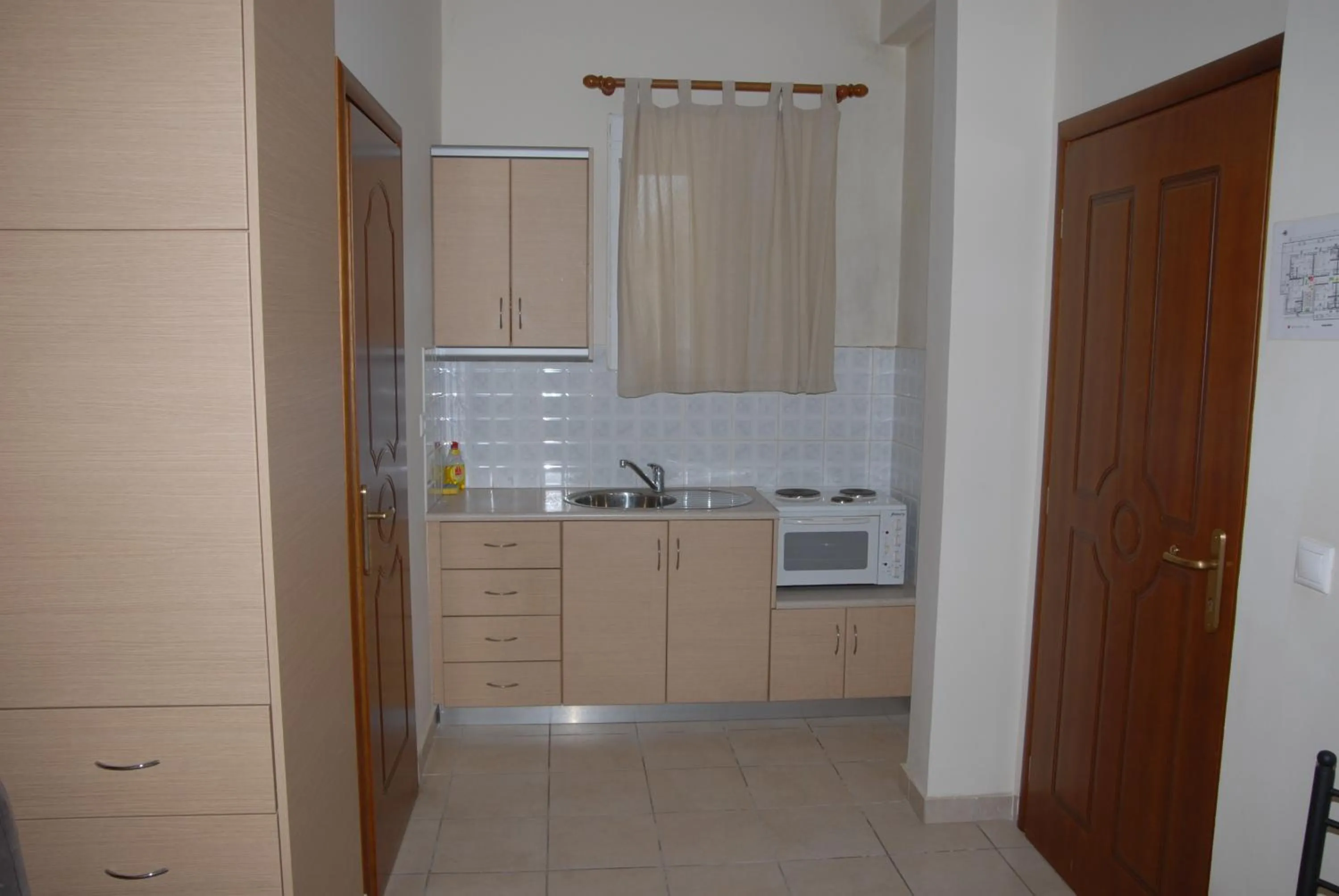 Kitchen or kitchenette in Tsertos Apartments