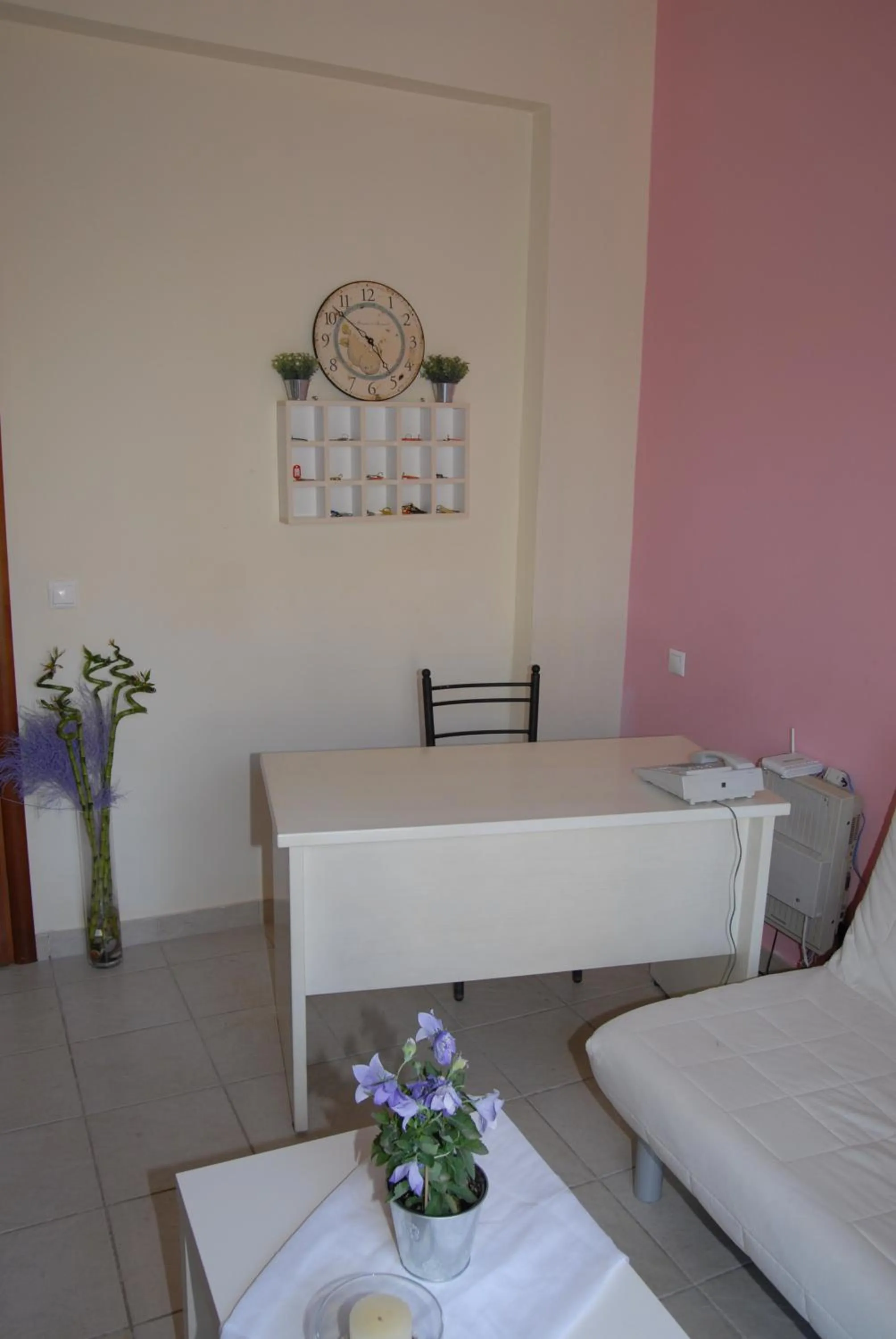 Lobby or reception, Bed in Tsertos Apartments