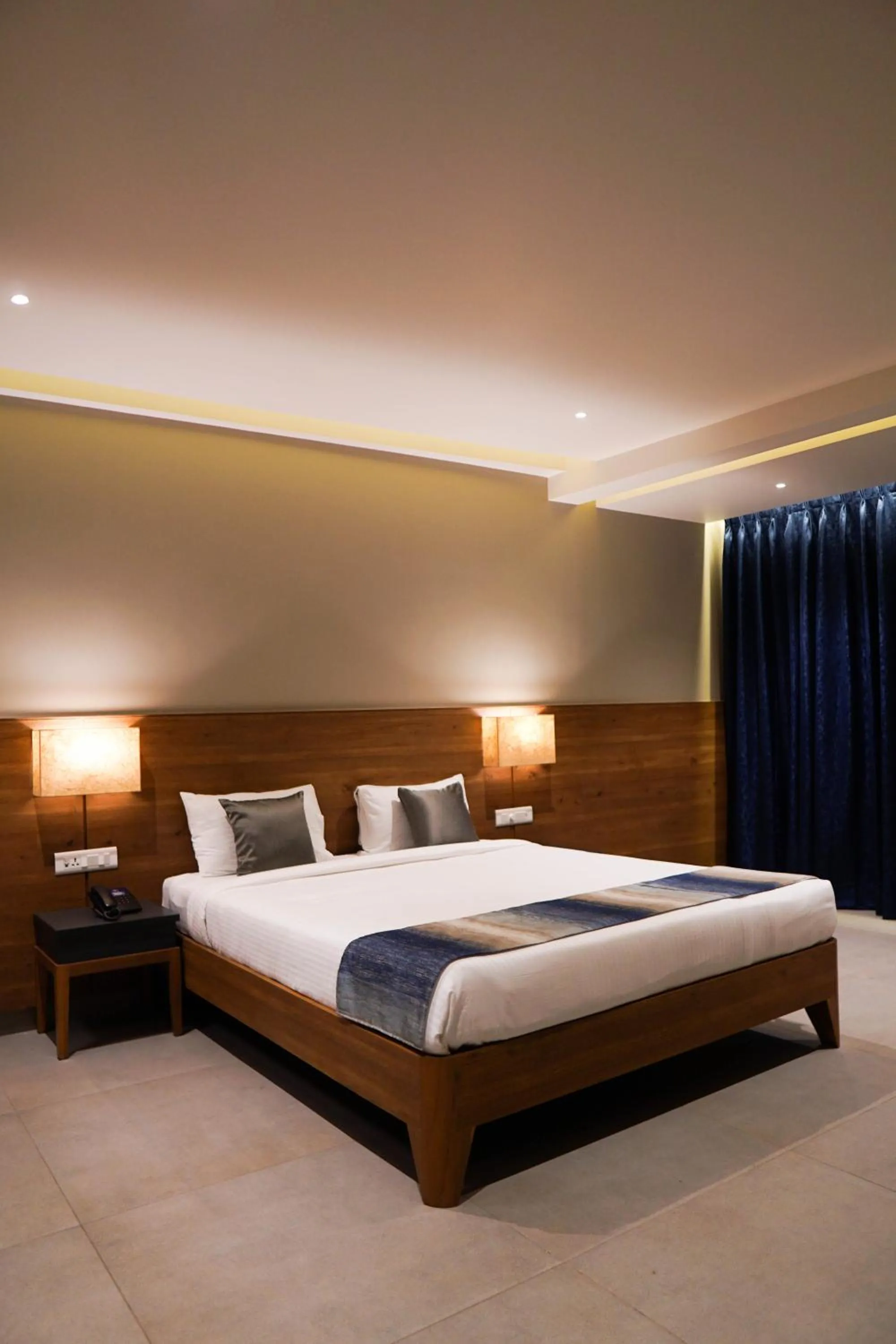 Photo of the whole room, Bed in Cosmique Clarks Inn Suites Goa