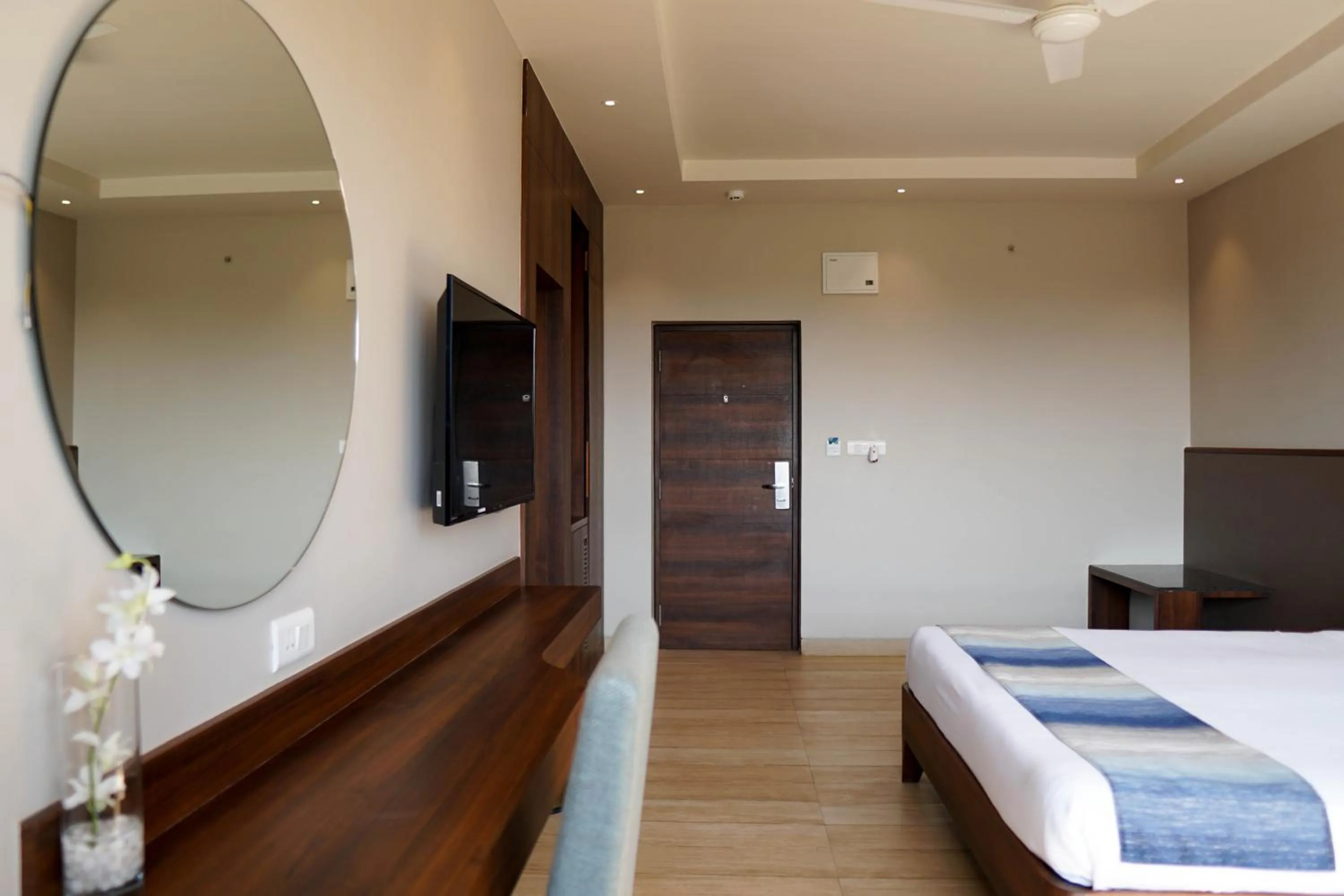 Bed in Cosmique Clarks Inn Suites Goa