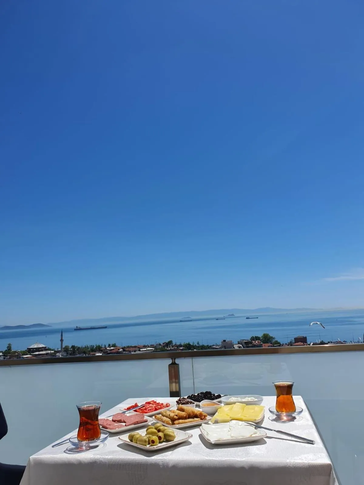 Restaurant/places to eat in City Hall Hotel Sultanahmet