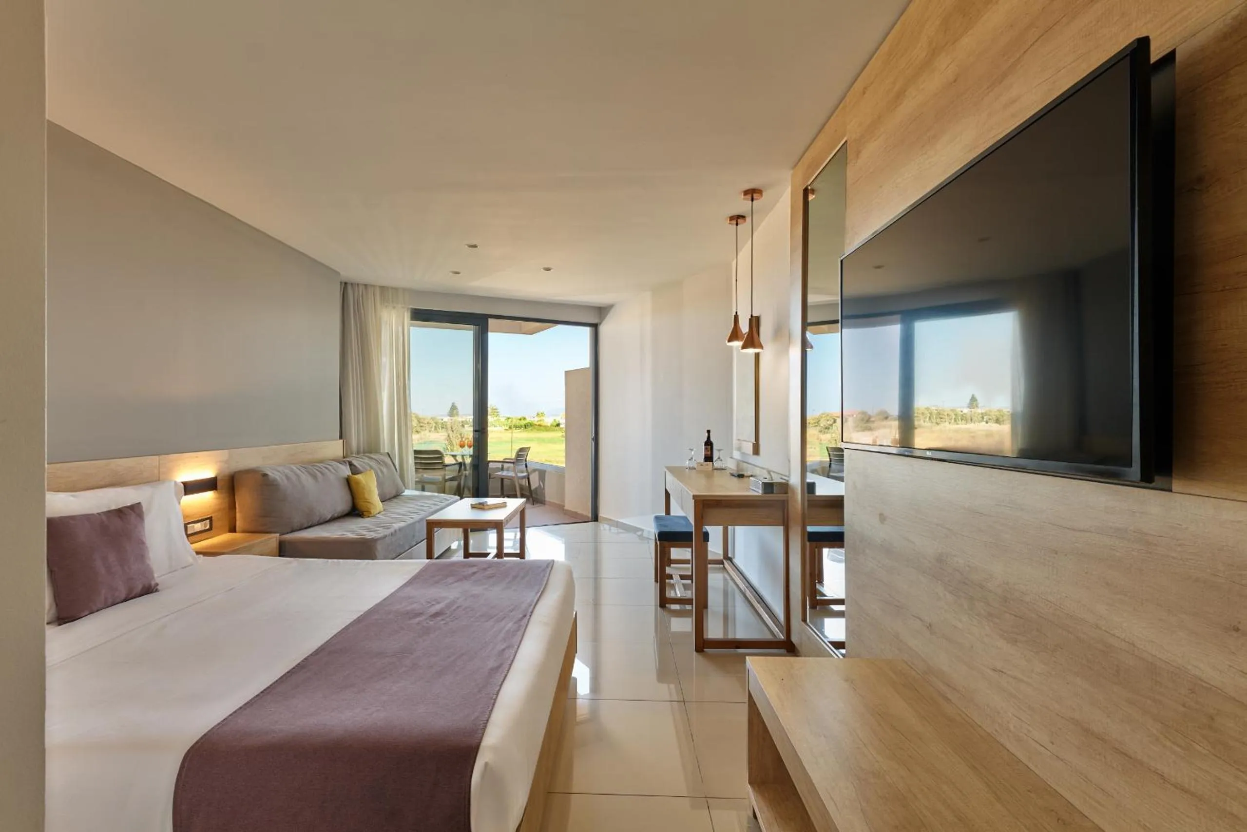 Bed in Galini Palace