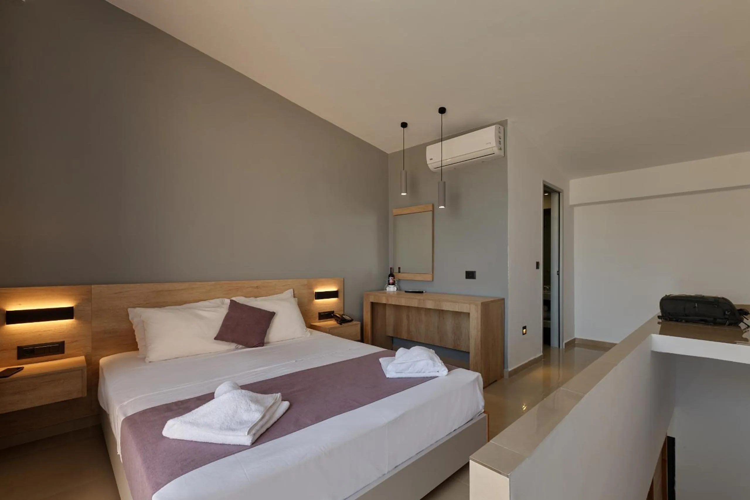 Bed in Galini Palace