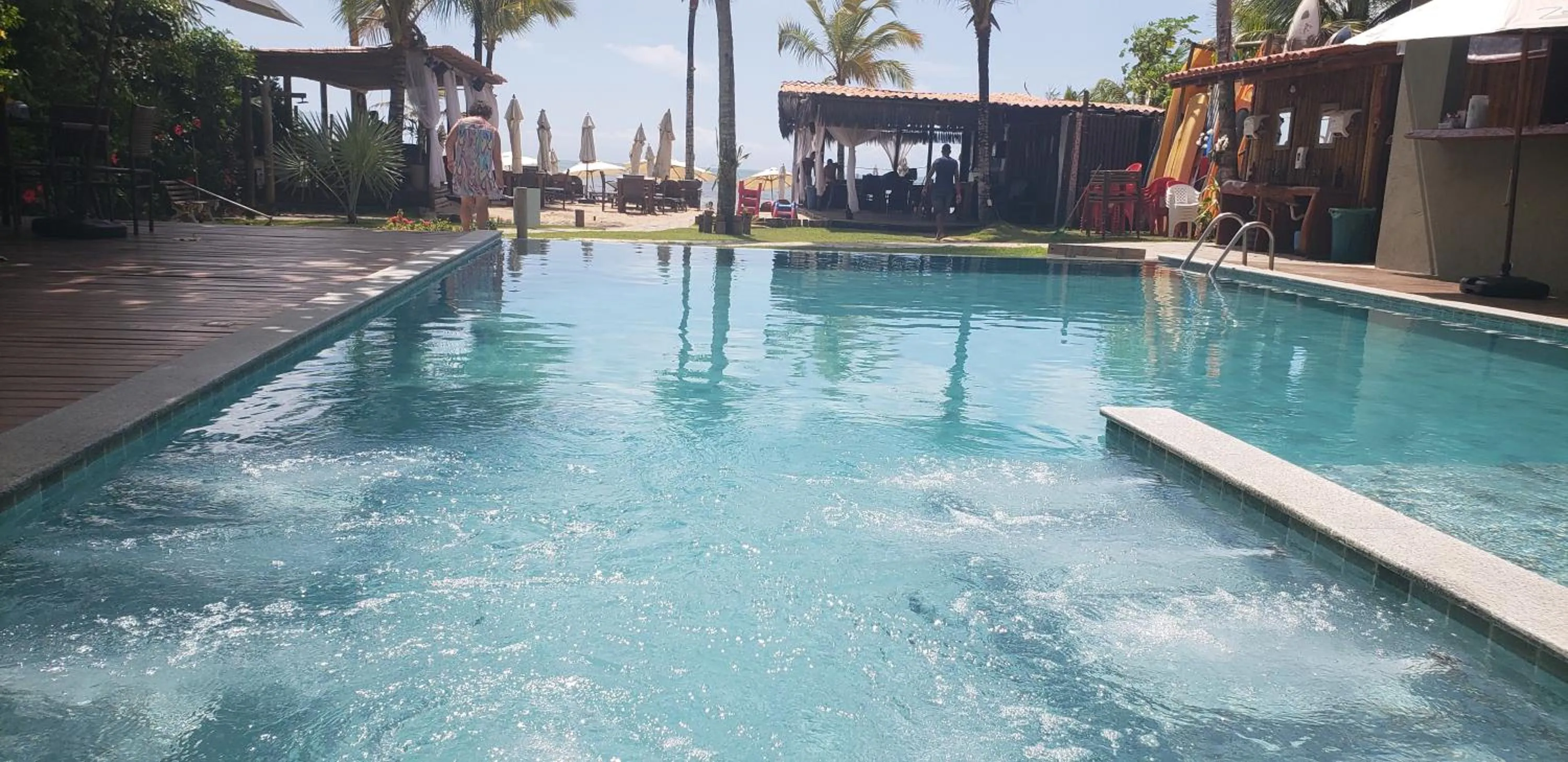 Inner courtyard view in Hotel Pousada Villa Zena - Frente ao Mar - Pé na areia