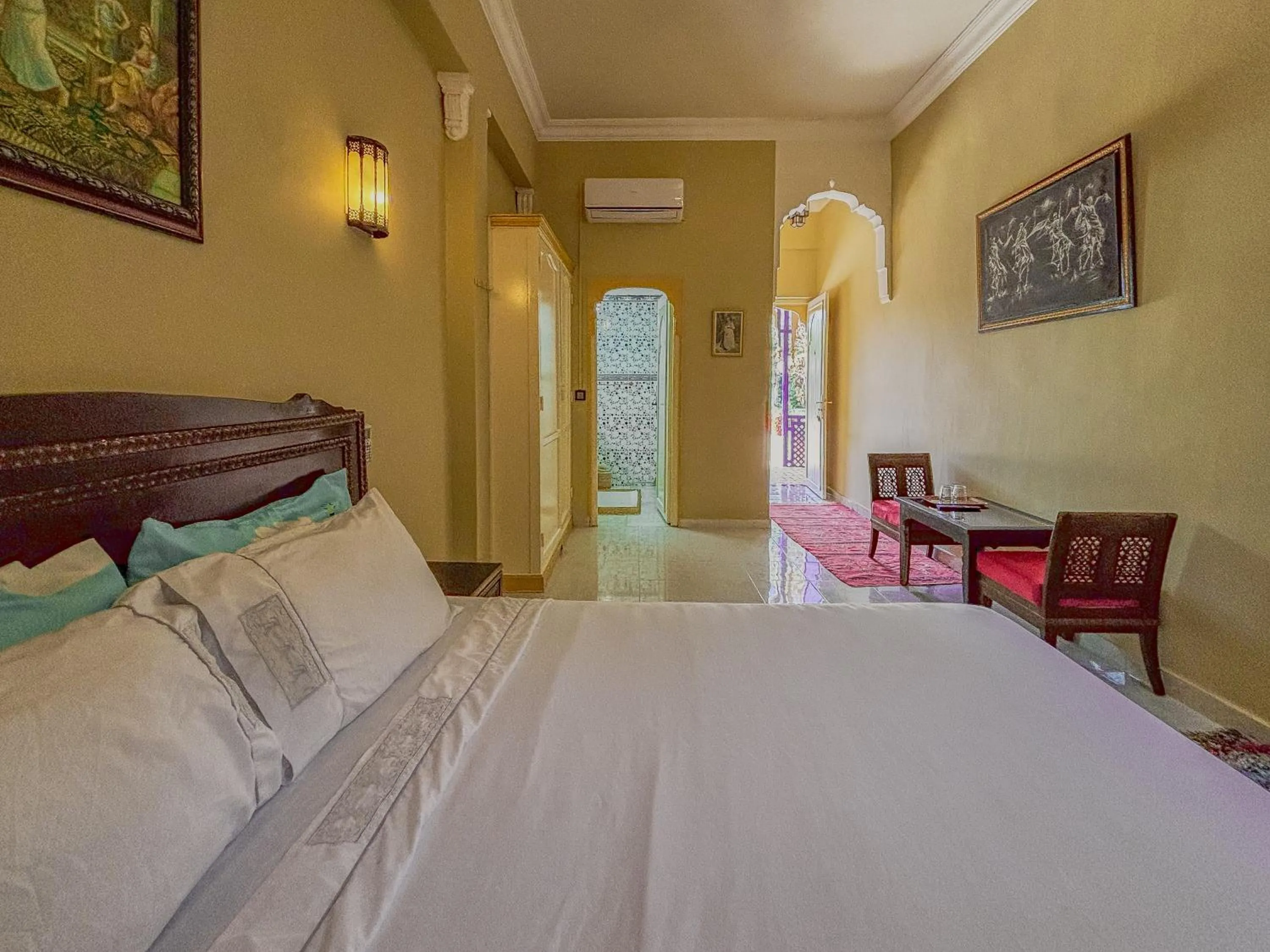 Bed in Le Bleu House