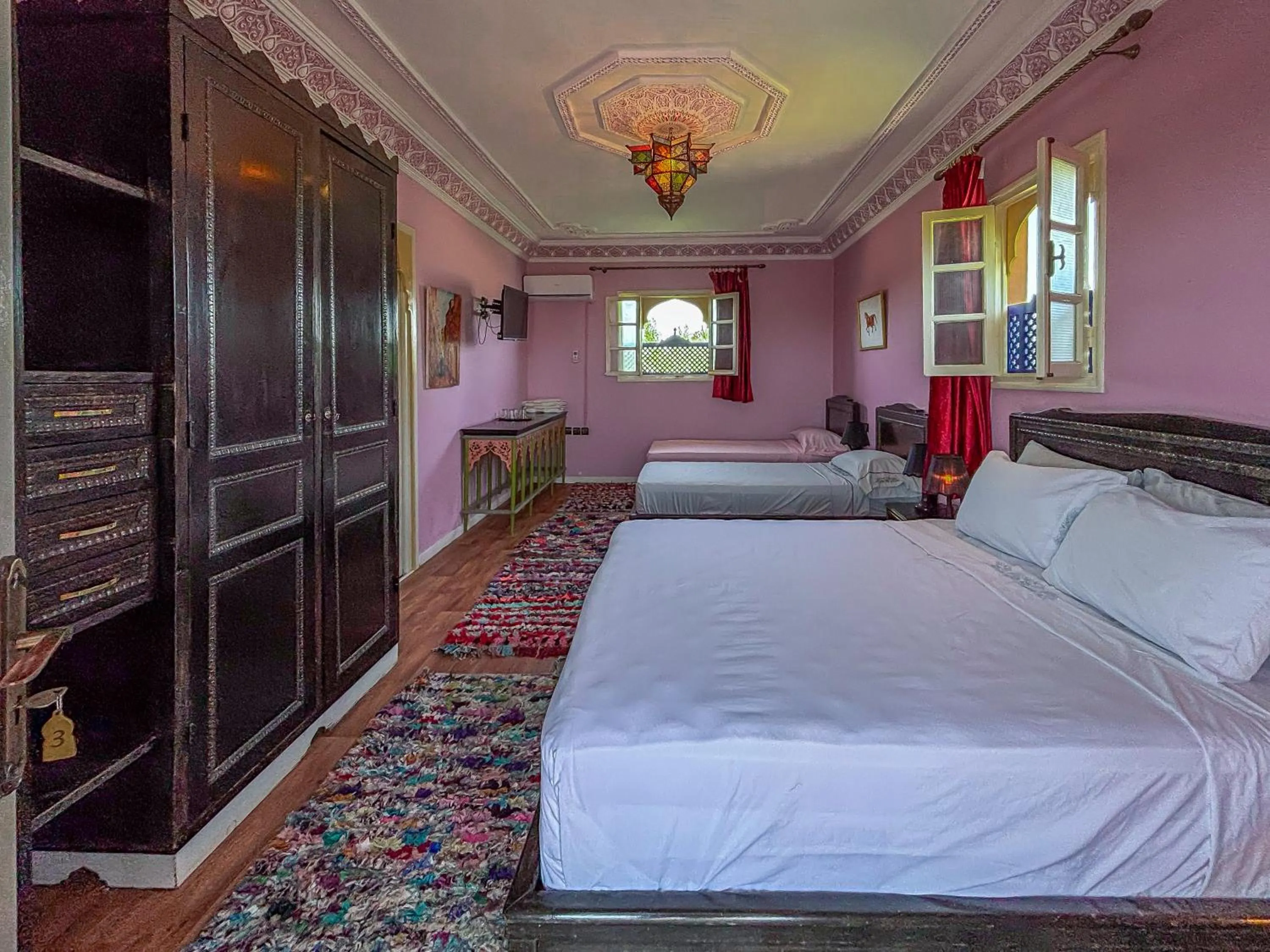 Bed in Le Bleu House