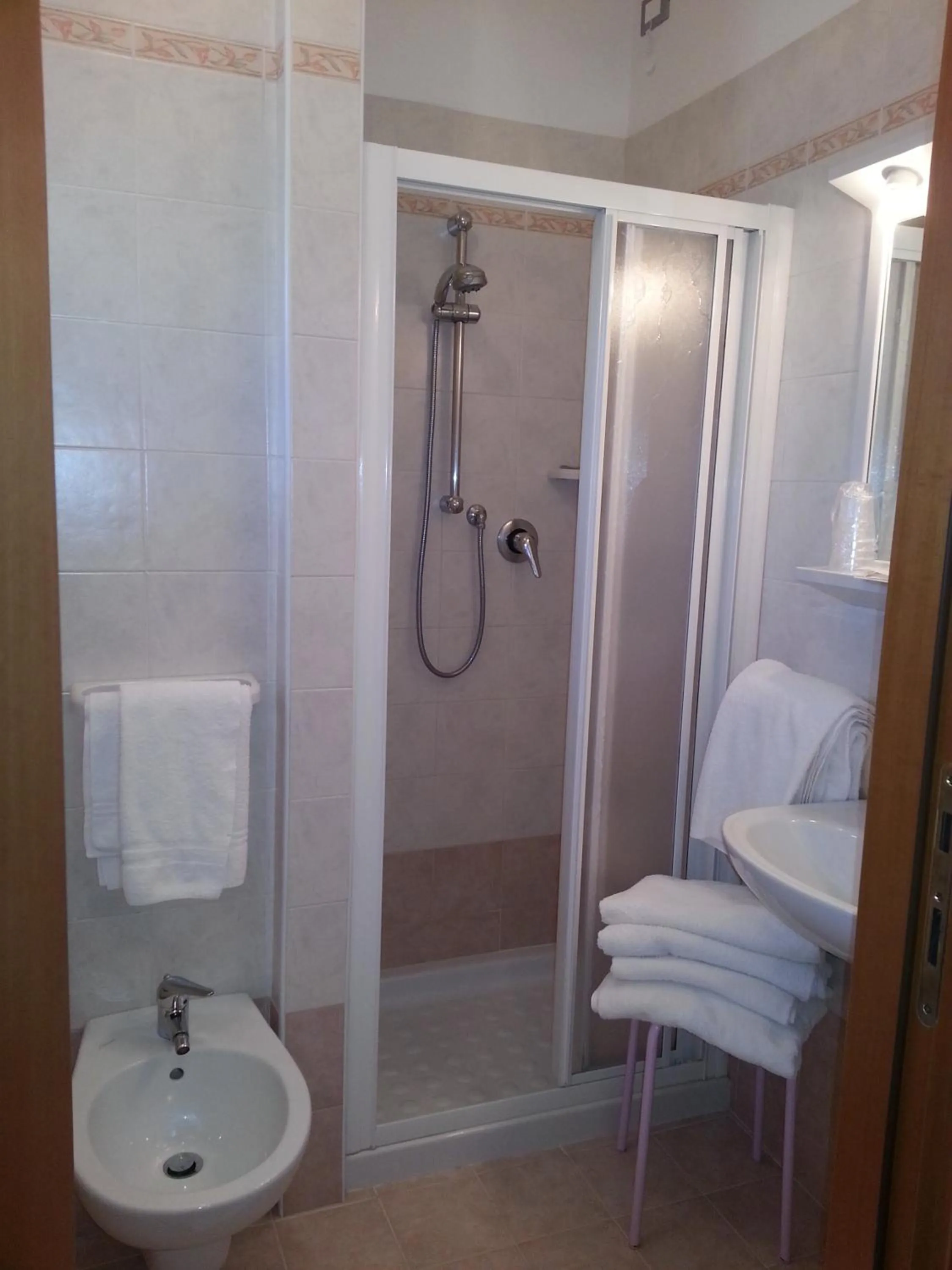 Bathroom in Hotel Milano 3S