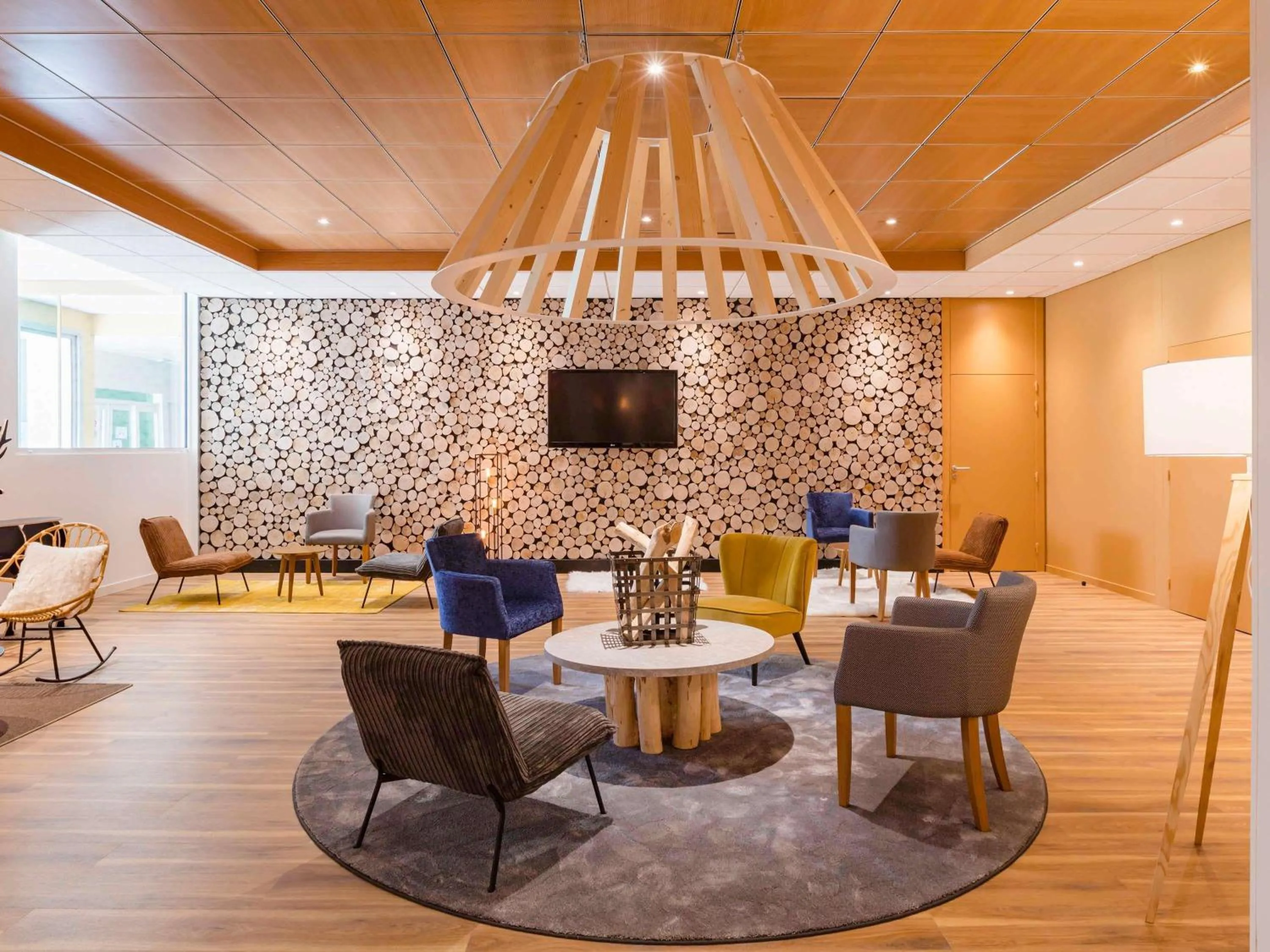 Property building in ibis Styles Aix les Bains Domaine de Marlioz