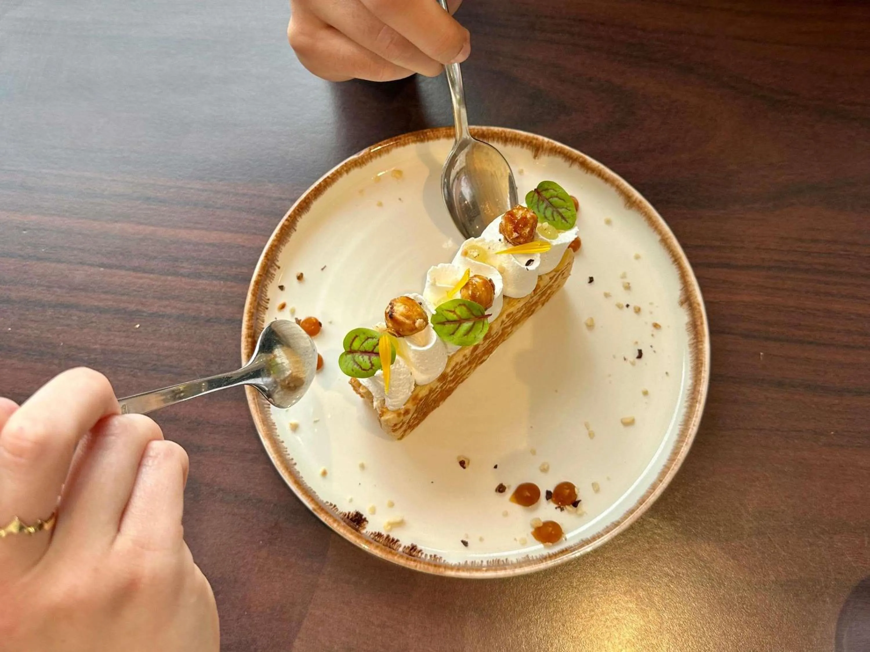 Restaurant/places to eat in ibis Styles Aix les Bains Domaine de Marlioz