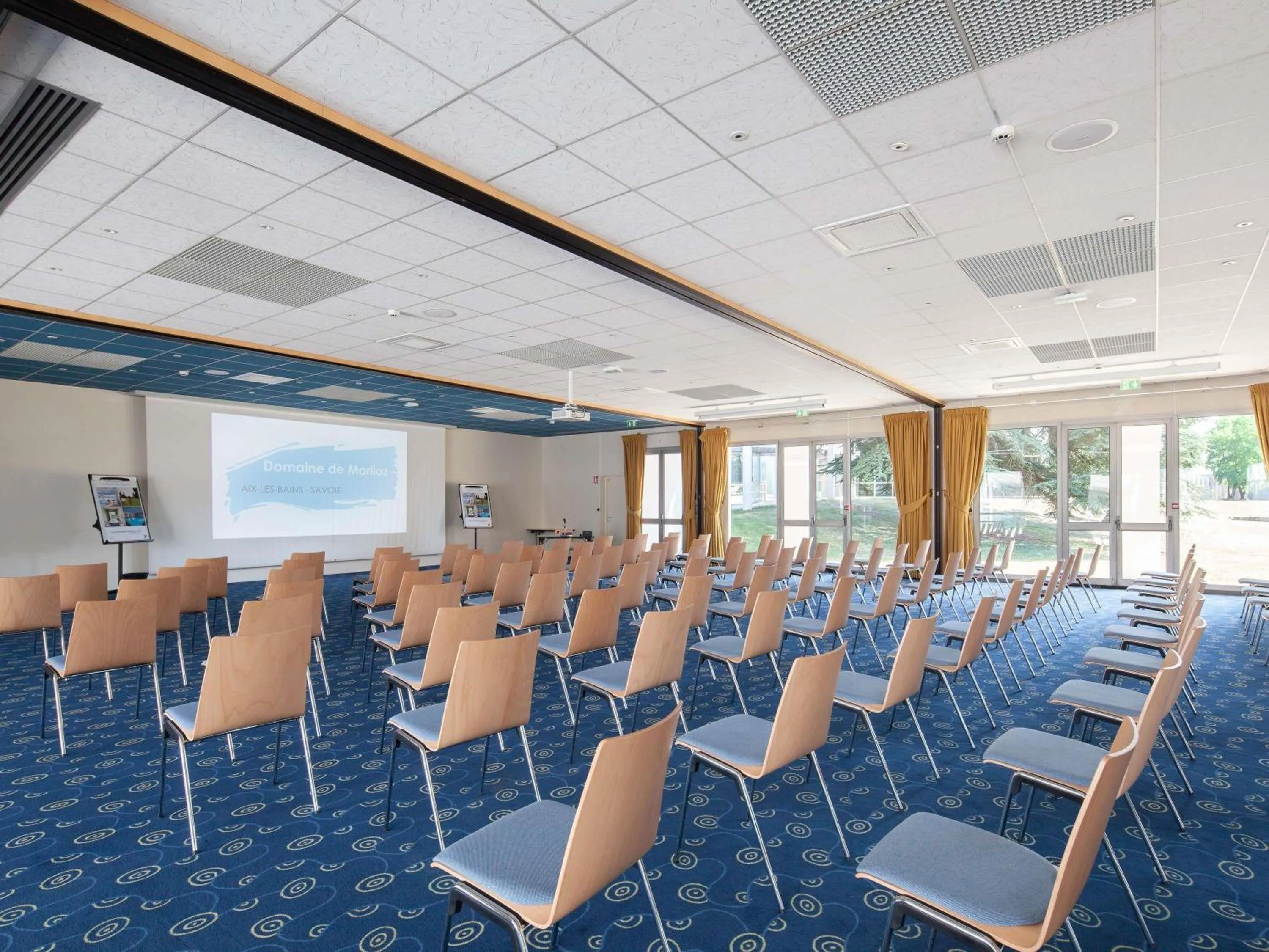 Meeting/conference room in ibis Styles Aix les Bains Domaine de Marlioz