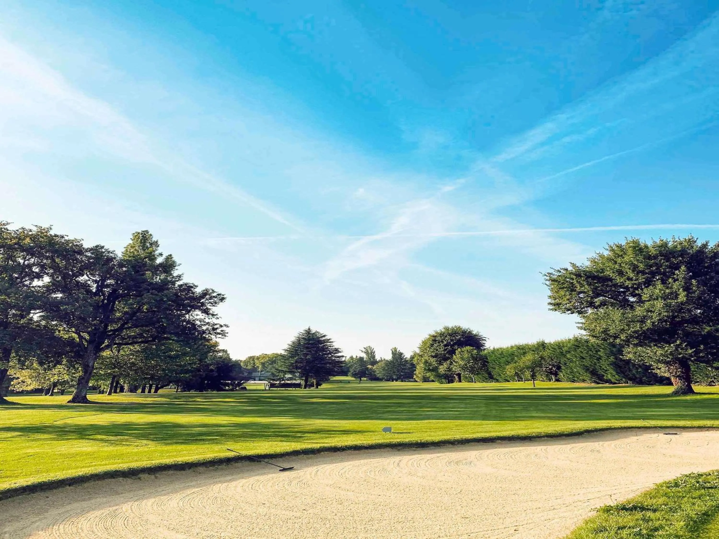 Golfcourse in ibis Styles Aix les Bains Domaine de Marlioz