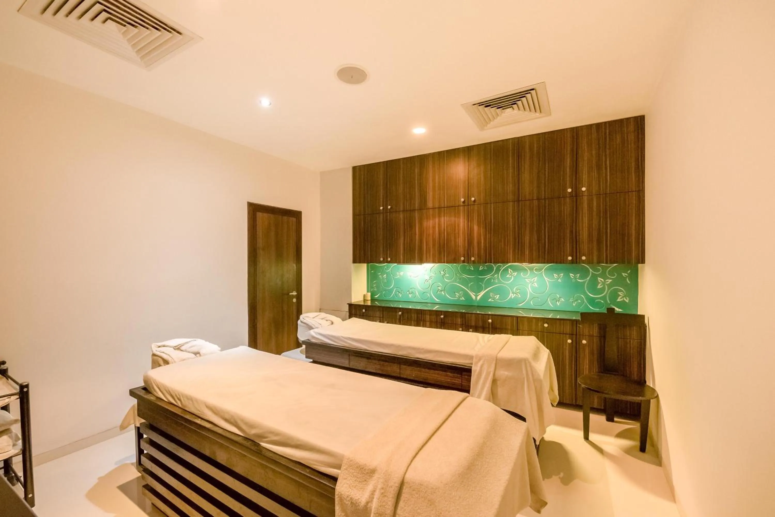 Massage, Bed in Springs Hotels and Spa