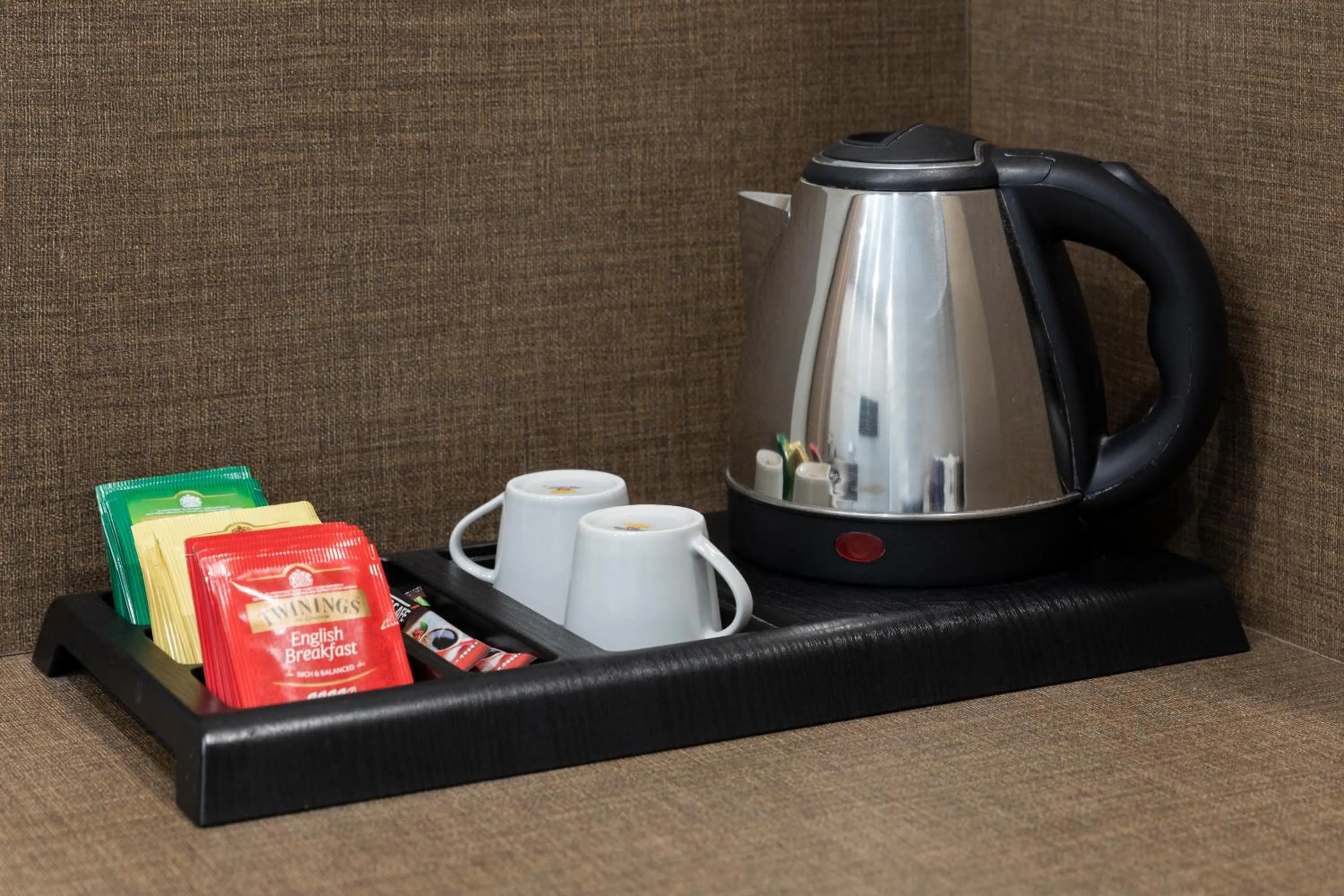 Coffee/tea facilities in Giubbonari Suites