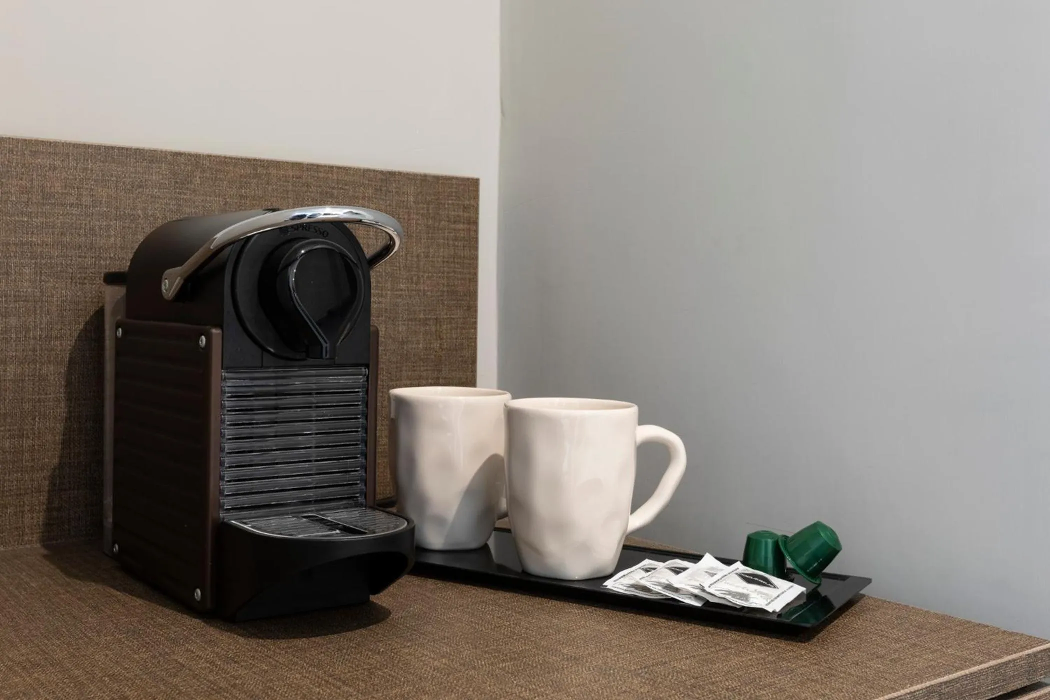 Coffee/tea facilities in Giubbonari Suites