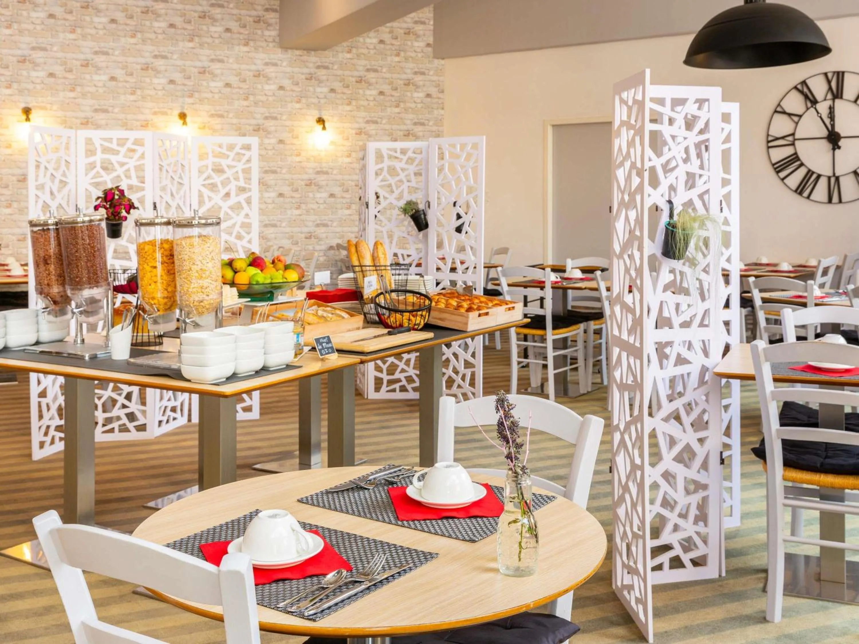 Breakfast in Mercure Millau