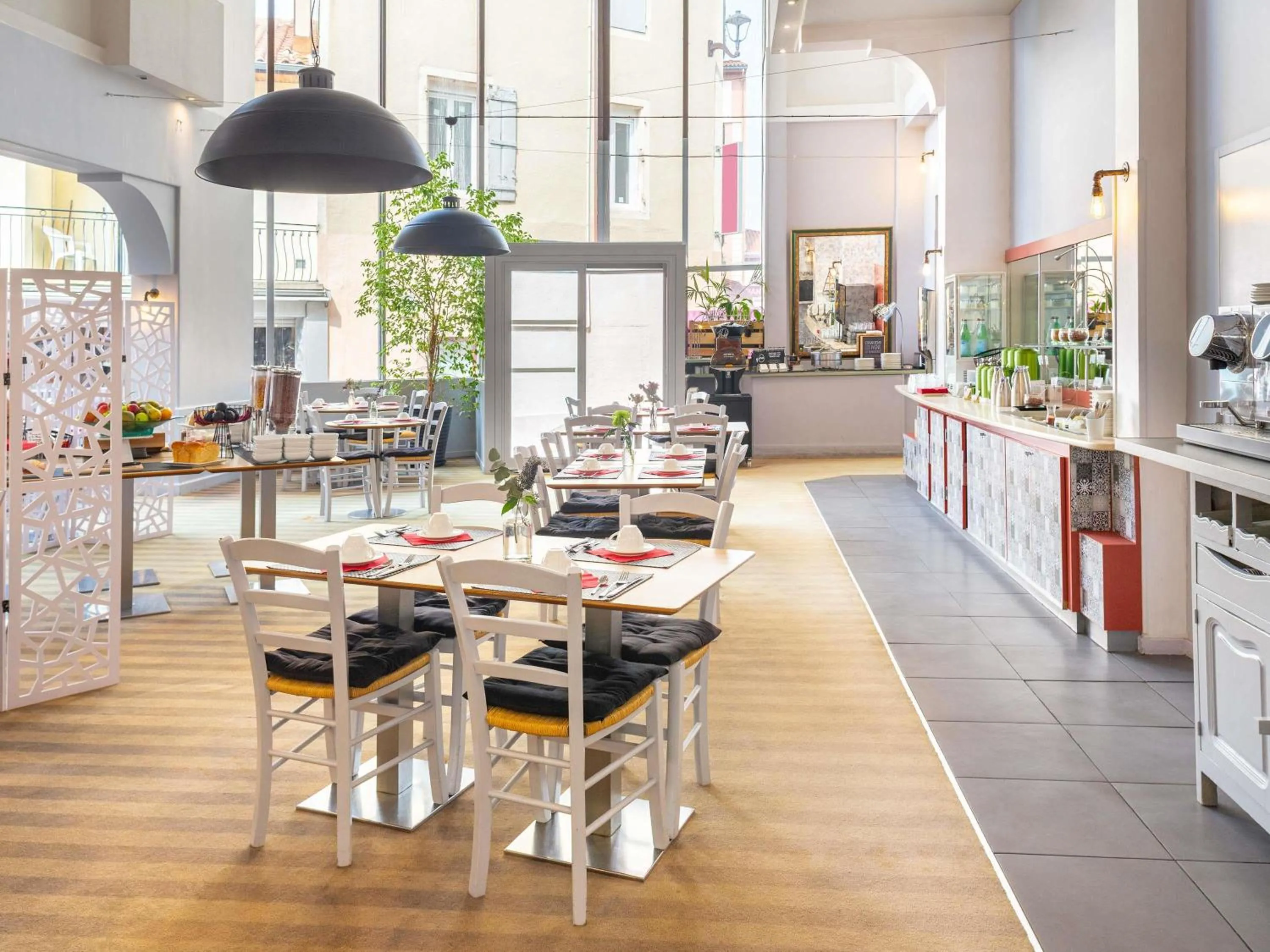 Breakfast in Mercure Millau