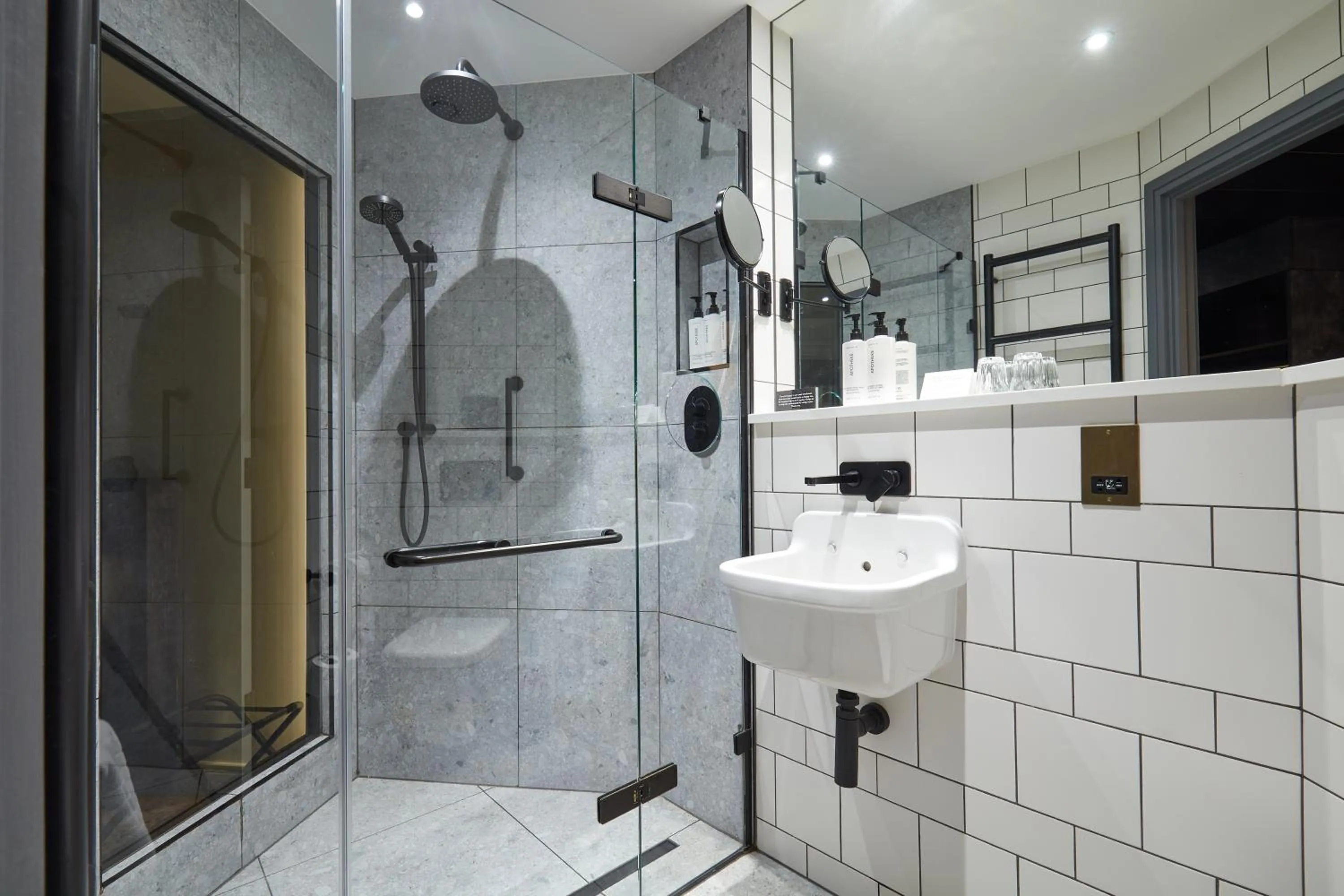 Shower in voco Manchester - City Centre by IHG