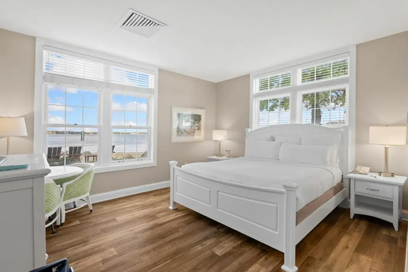 King Room - single occupancy in Oakwood Resort King Room - single occupancy in Oakwood Resort