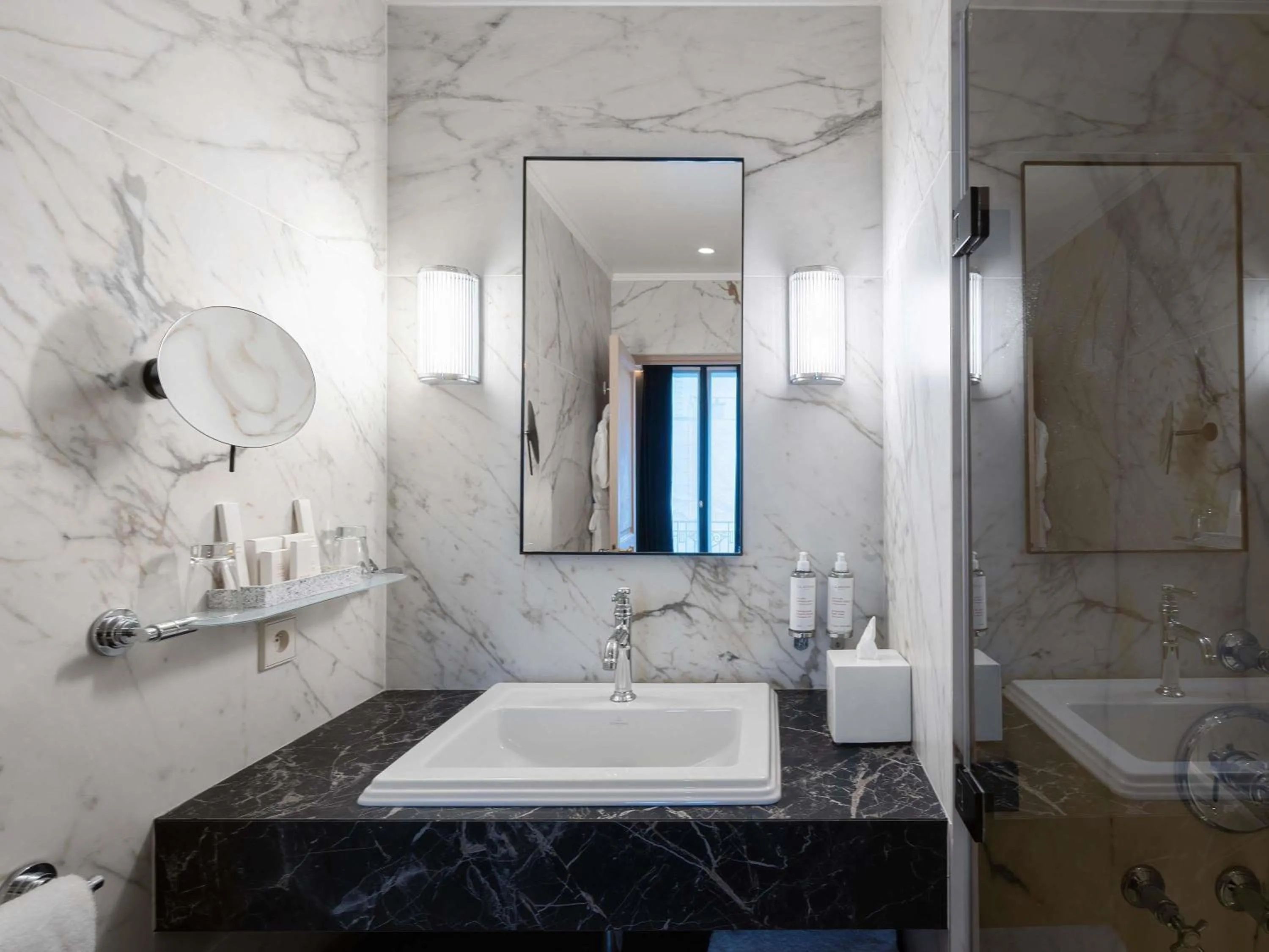 Bedroom in Le Stendhal Place Vendôme Hotel Paris - MGallery Collection