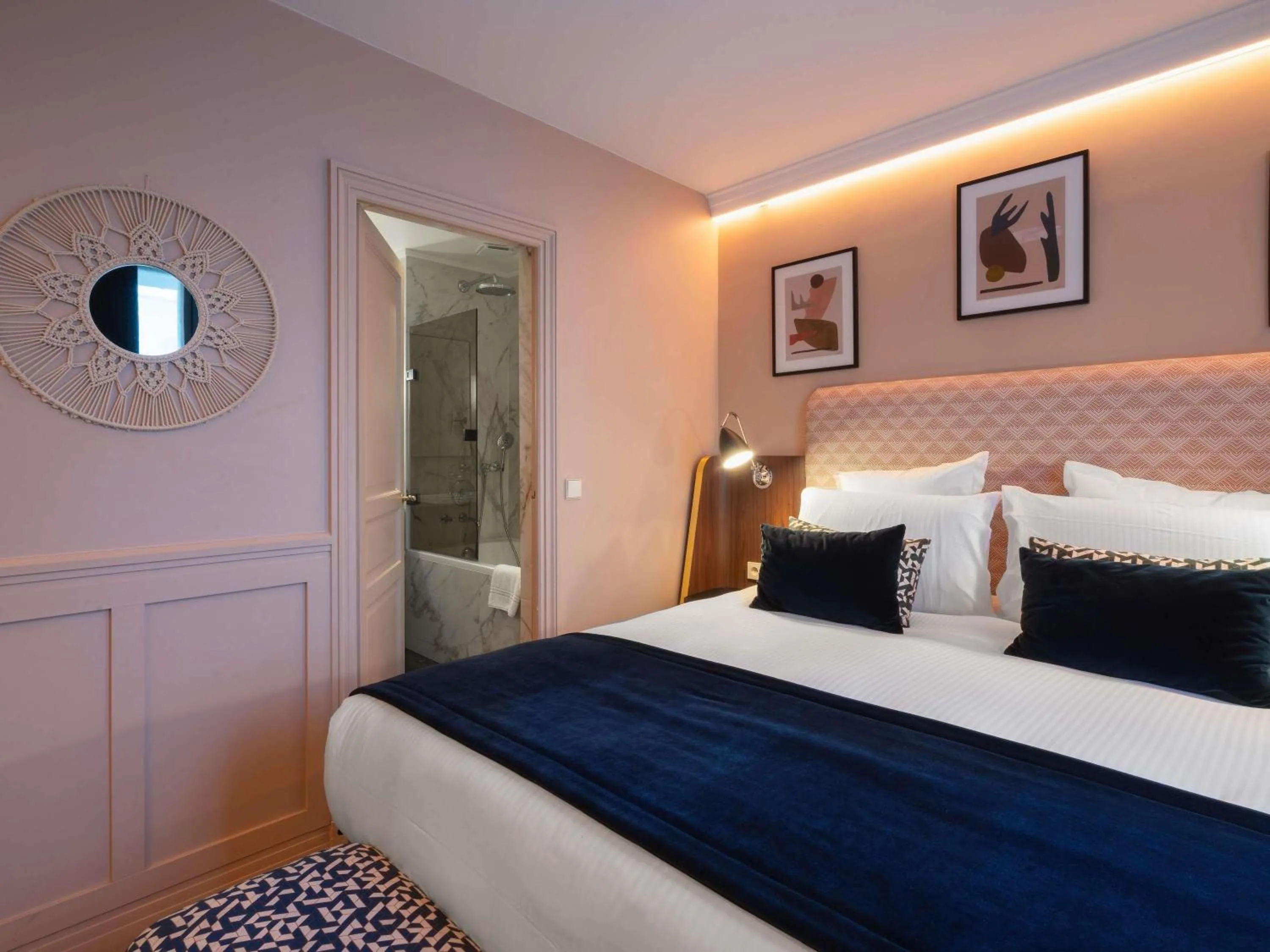 Bedroom in Le Stendhal Place Vendôme Hotel Paris - MGallery Collection